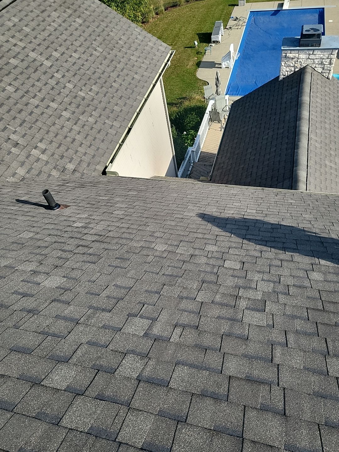 ATLAS PINNACLE COLOR: WEATHERED WOOD by Eagle Eye Roofing