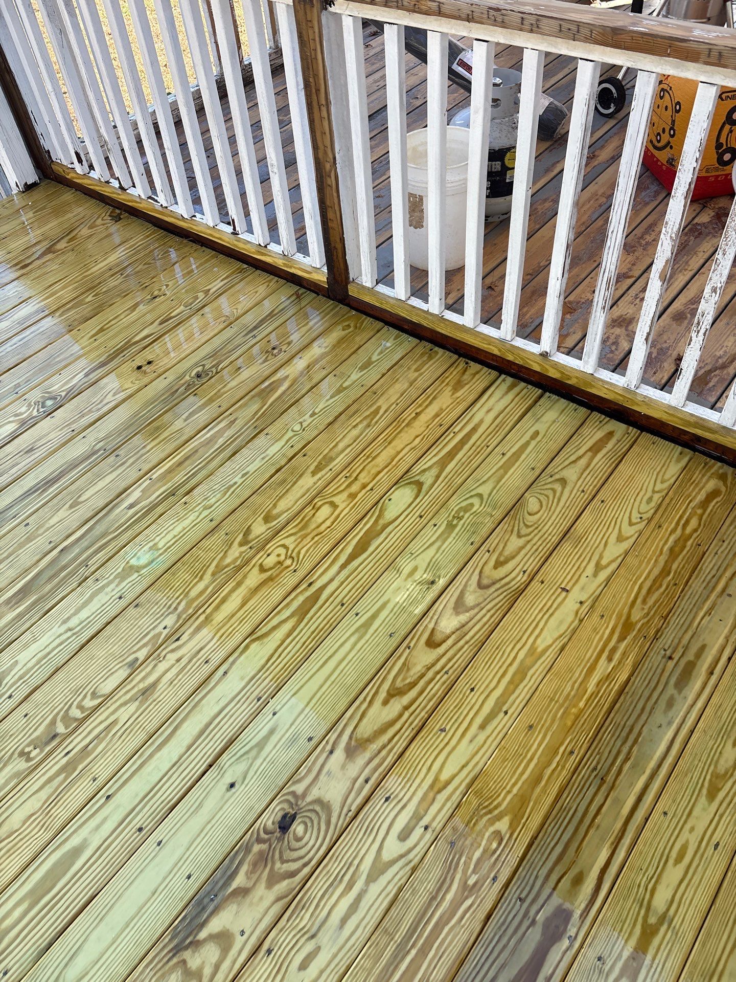 Wood Deck using Wood Sealant by DuraSeal