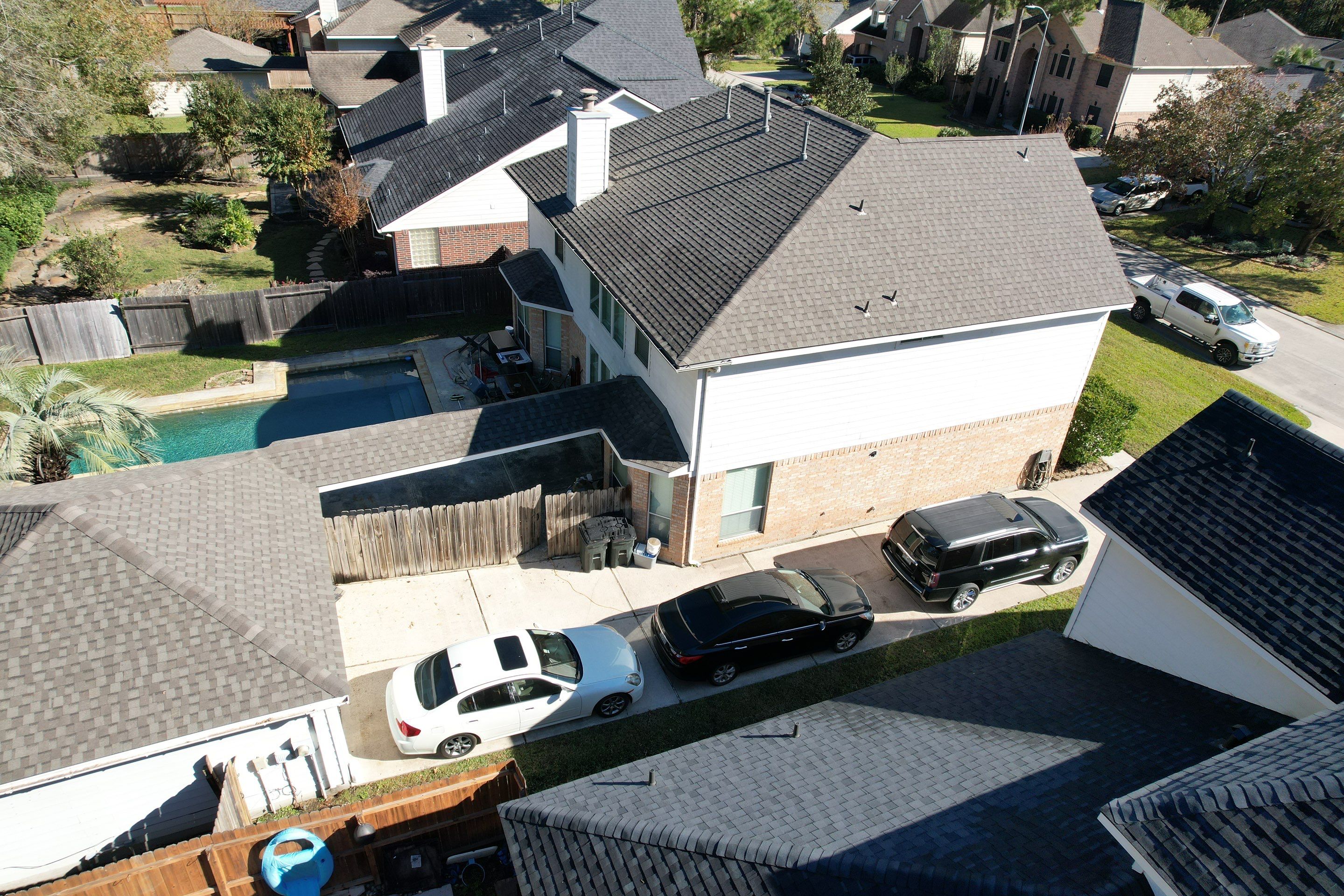 TAMKO Titan XT Weathered Wood by STX Roofing