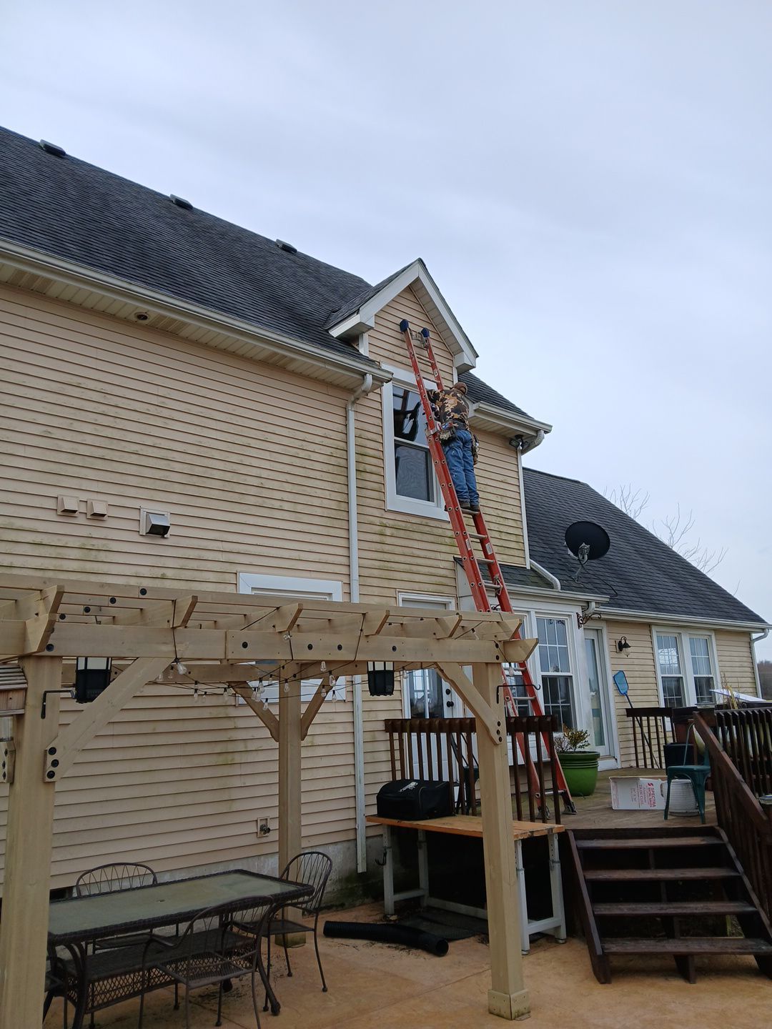 10 Replacement Window Project - Monroeville, IN 46773 by Window World Of Fort Wayne