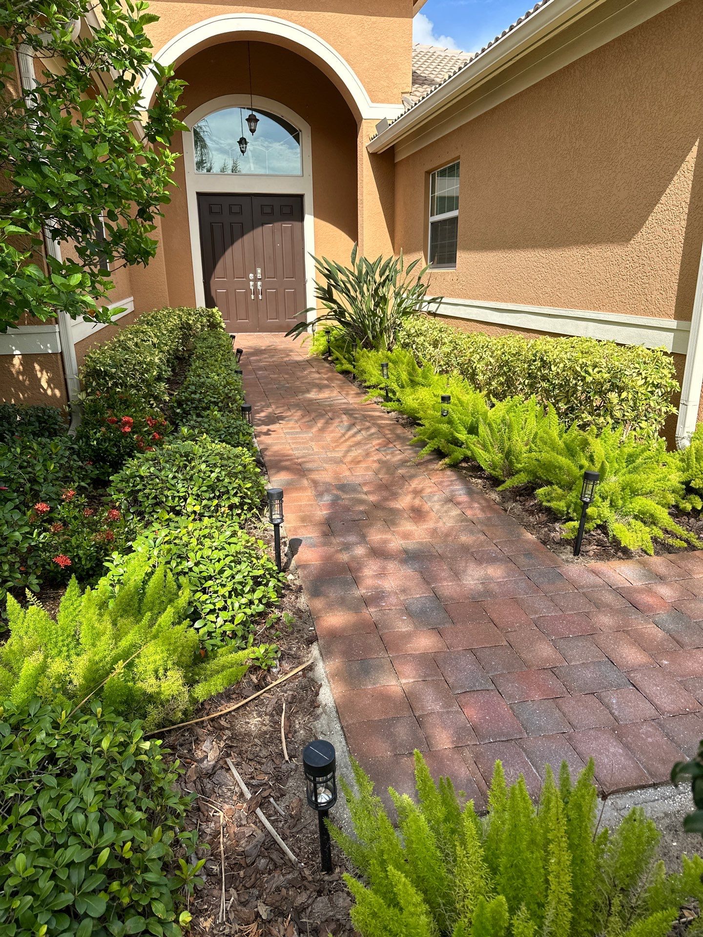 Professional Paver Stripping and Sealing Service in Valencia Lakes Wimauma by Supreme Paver Experts