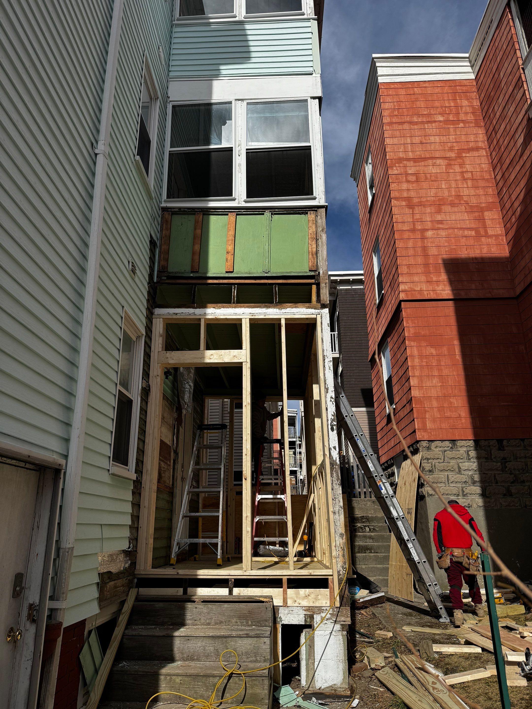 Tyee Siding  by Tyee Construction Corp