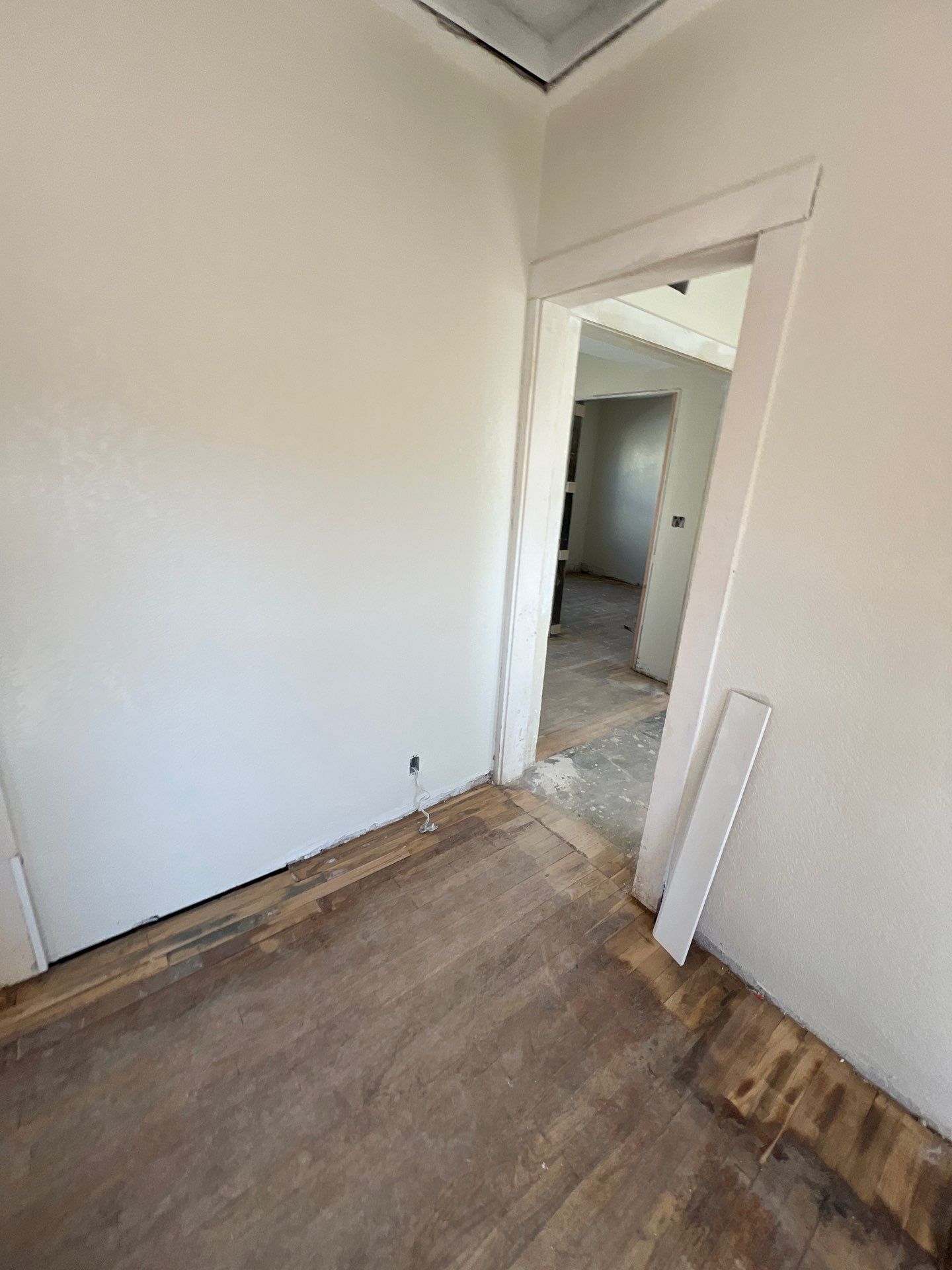 From Drab to Fab: A Spectacular Home Renovation by Castro Brothers Solutions