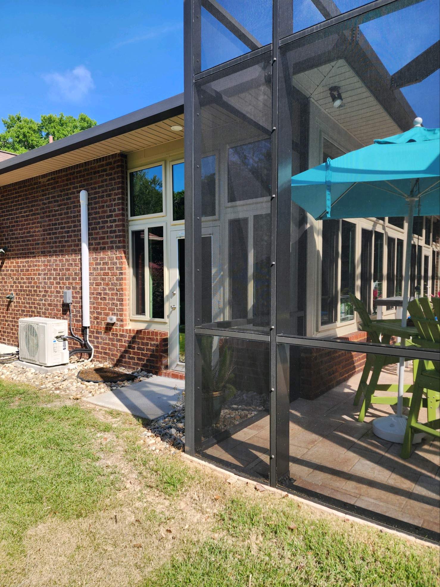 Titan Glass Room in Navarre by Titan Sunrooms