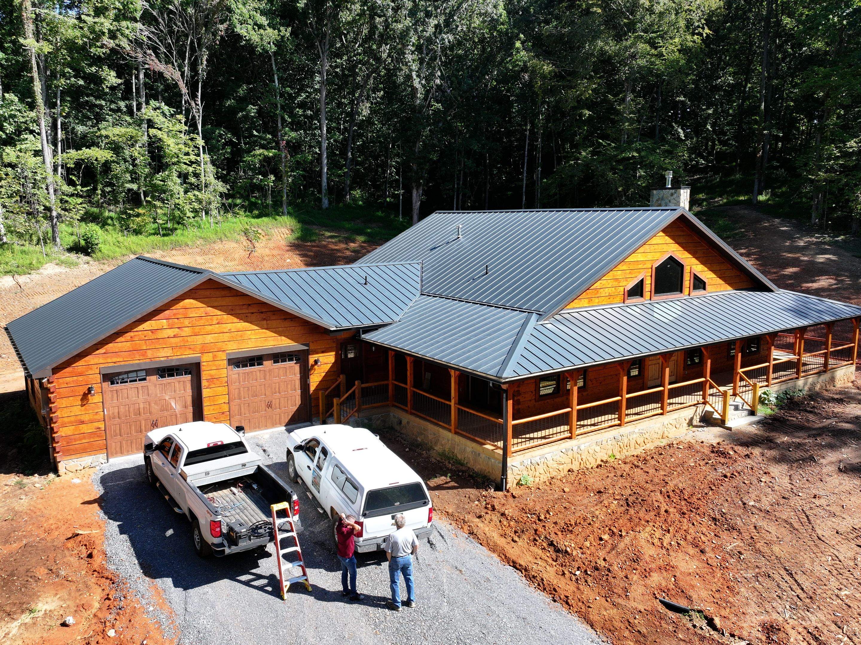 Myers Residence by Omnia Roofing