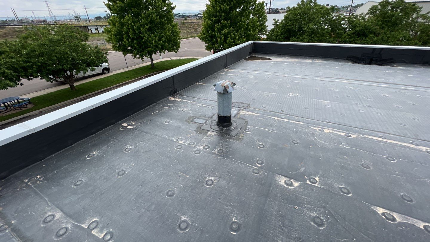 Commercial Roofing Installation using MuleHide EPDM .60 - BLACK by A to Z Roofing