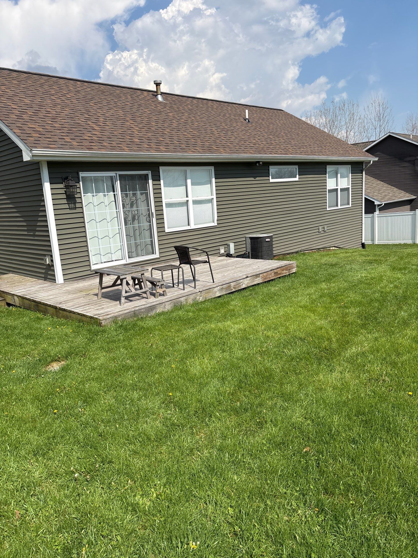 143 Station Hill Street Galesburg, MI 49053-8301 by Veteran Roofing & Exteriors