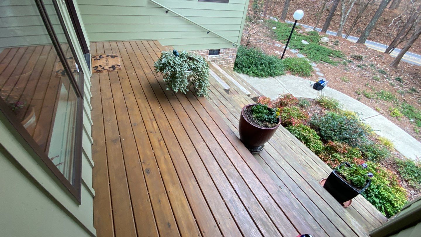 Coated Deck using Wood Sealant by DuraSeal