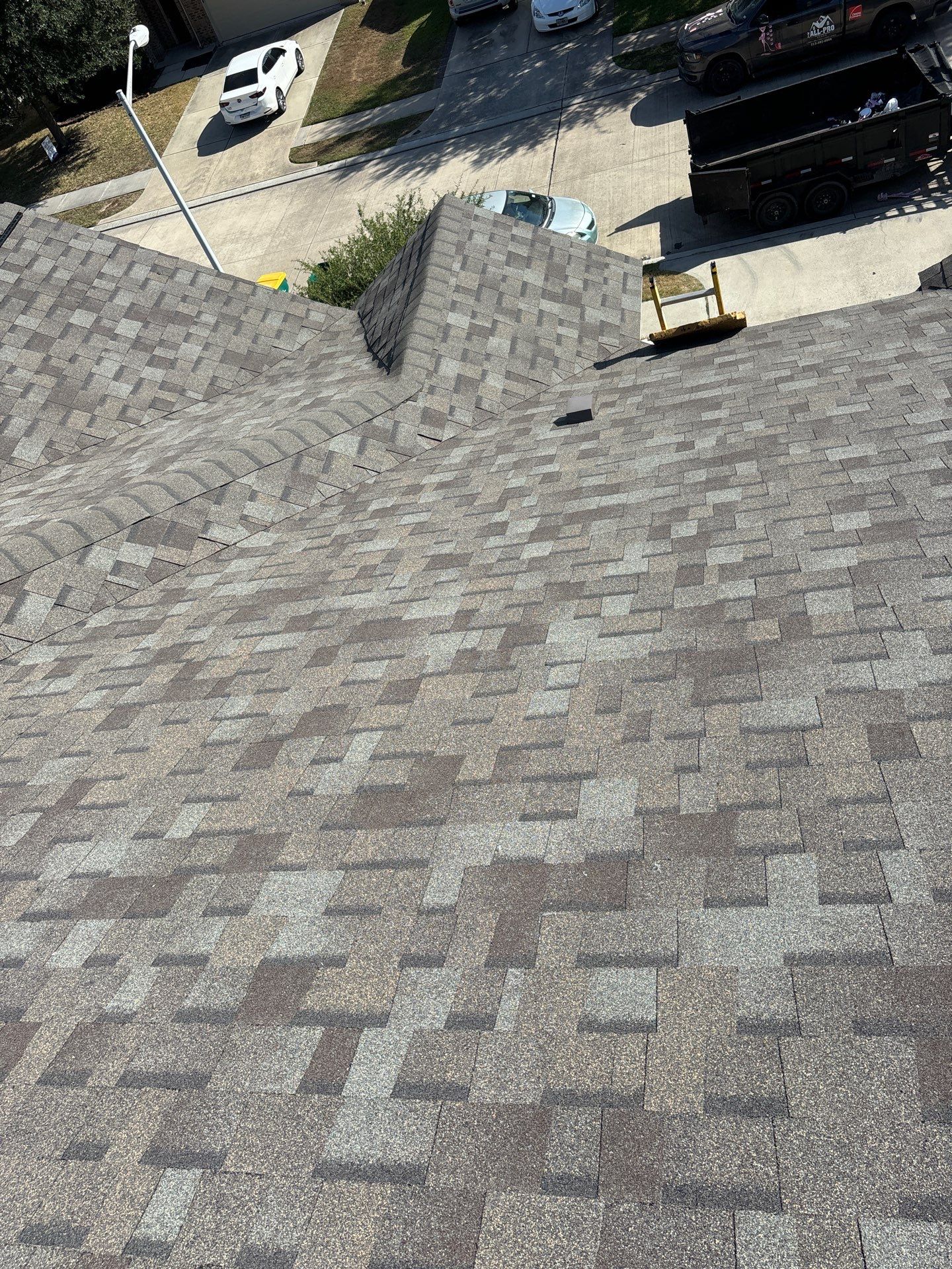 Residential Roofing Installation using Owen's Corning Duration (Lifetime) Shingles by Roof Repair Company