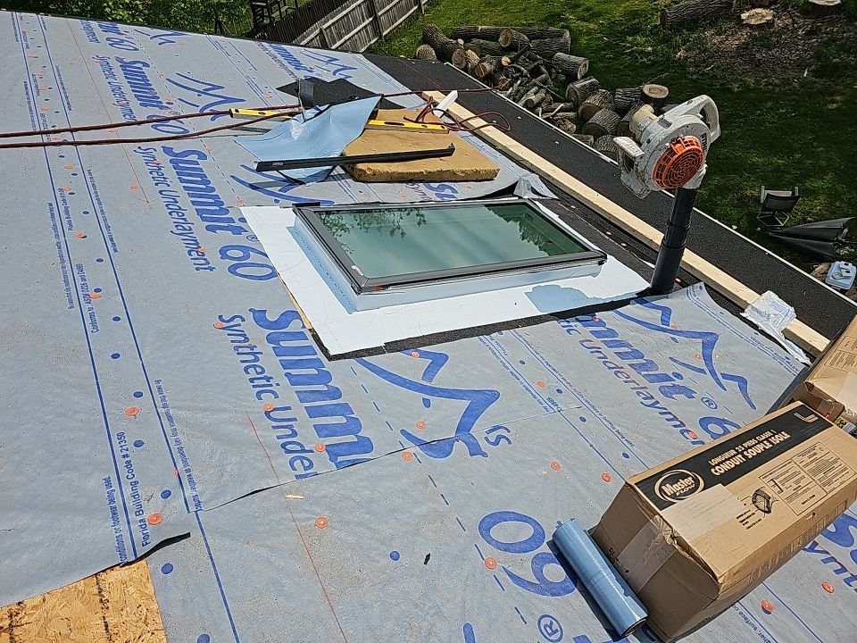 ATLAS PINNACLE COLOR: BLACK SHADOW by Eagle Eye Roofing