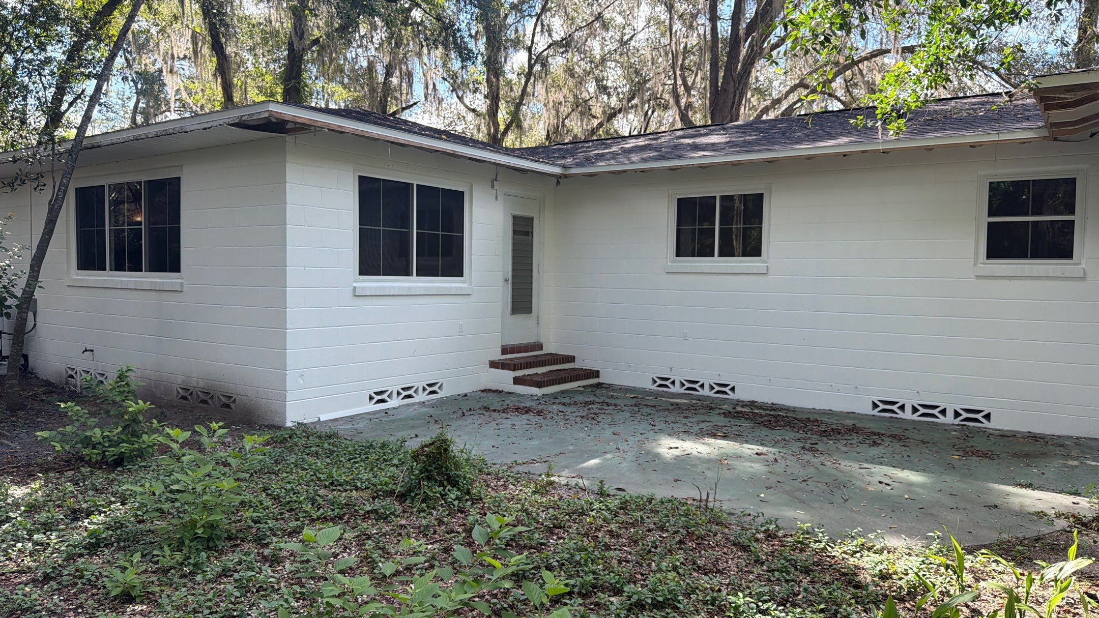 Energy Efficient Window Replacement for Gainesville White Brick Ranch by Windows & Doors Store