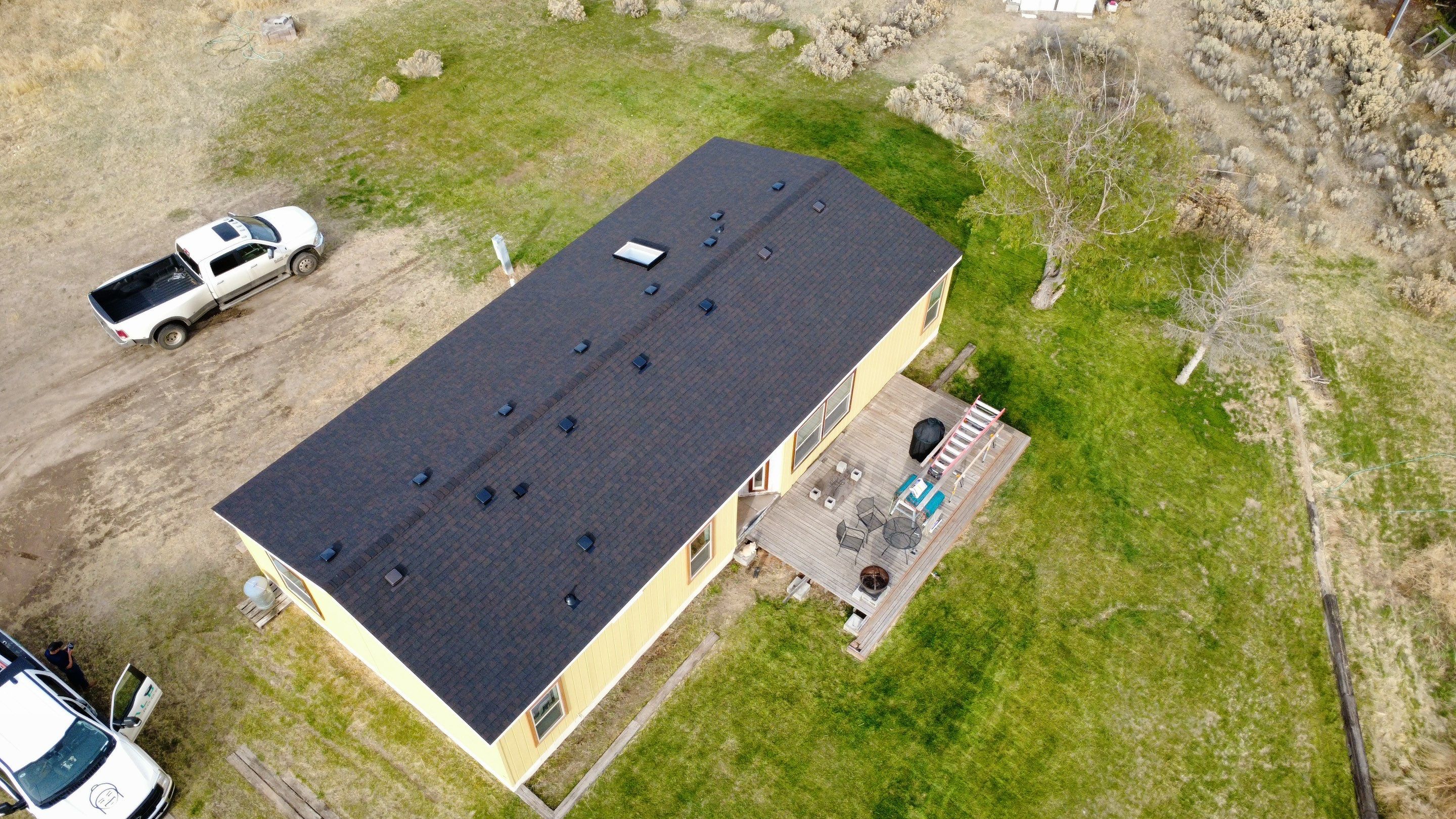 Residential Roof Replacement Featuring CertainTeed Landmark Shingles in Selah by Alpine Roofing