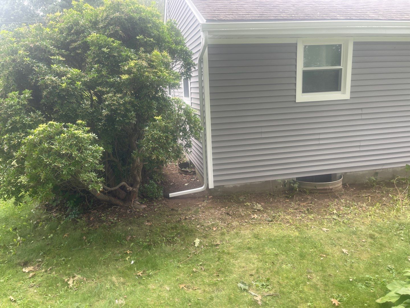 Siding Installation using CertainTeed Monogram Vinyl Siding - D4 - Granite Gray by A Plus Exterior