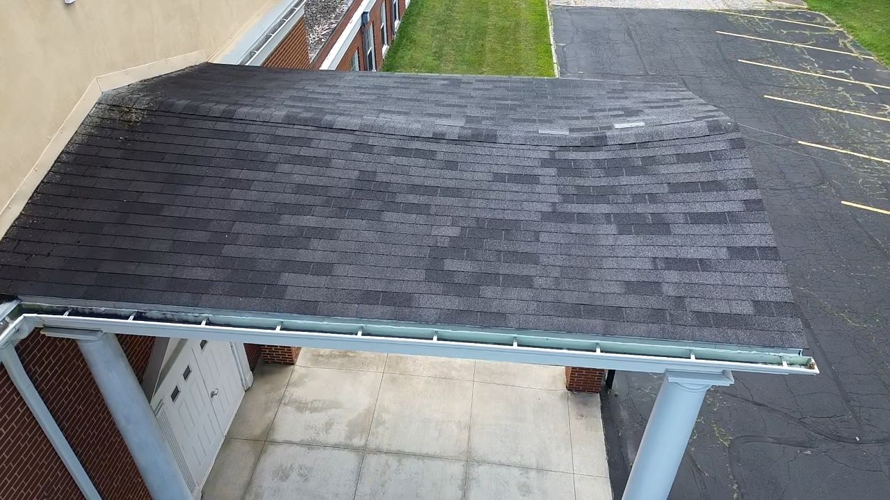ATLAS PINNACLE COLOR: BLACK PRISTINE by Eagle Eye Roofing