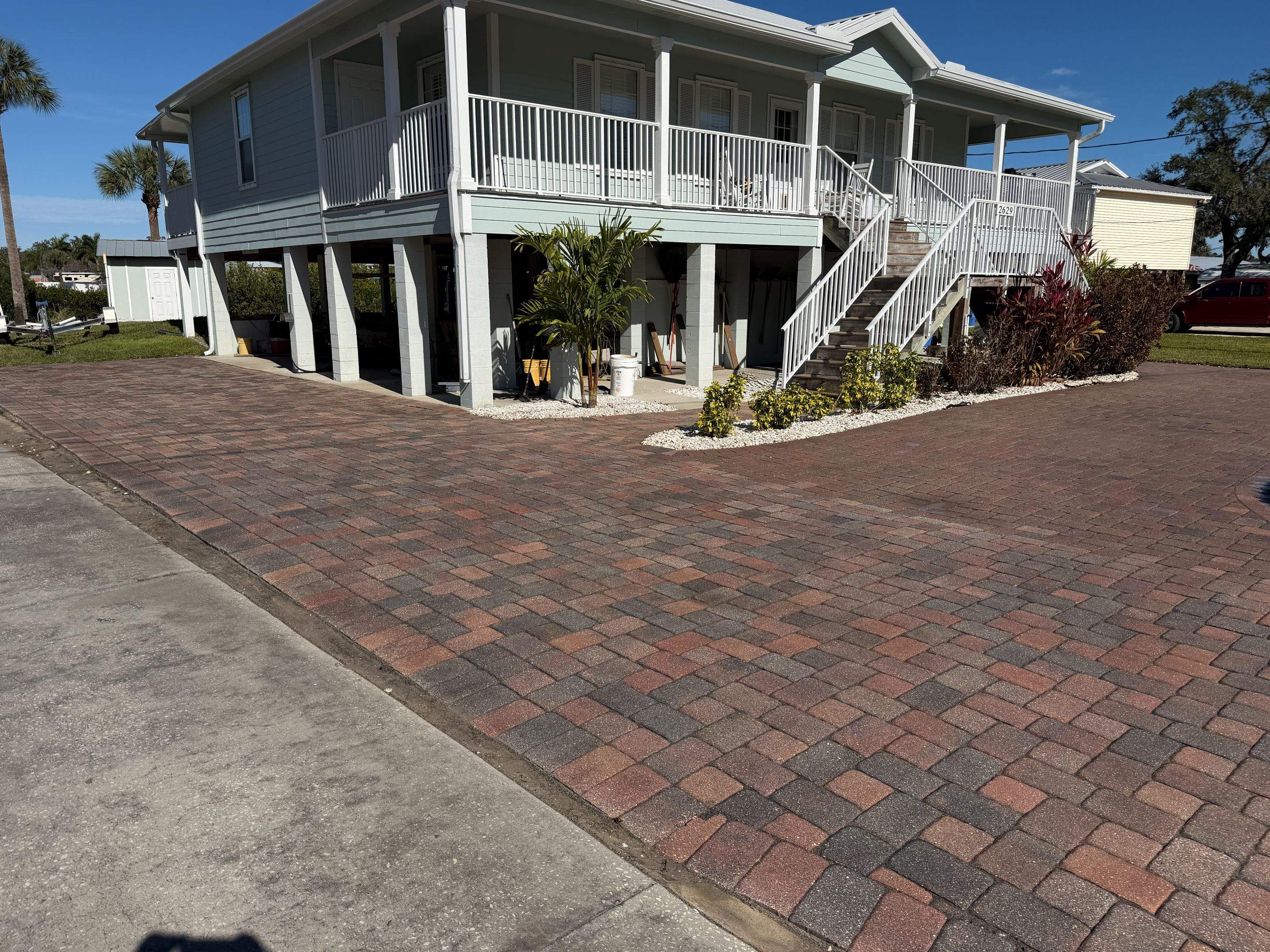Multi-Toned Paver Driveway Cleaning and Sealing in Ruskin Florida by Supreme Paver Experts