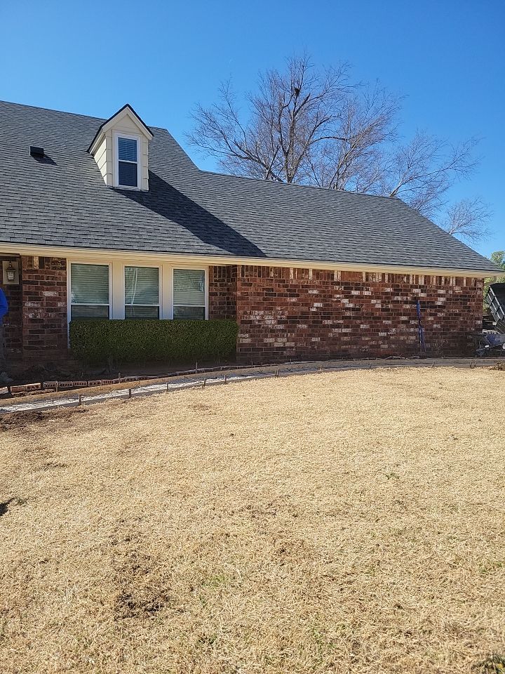 Concrete sidewalk using Concrete by Clays Services Inc