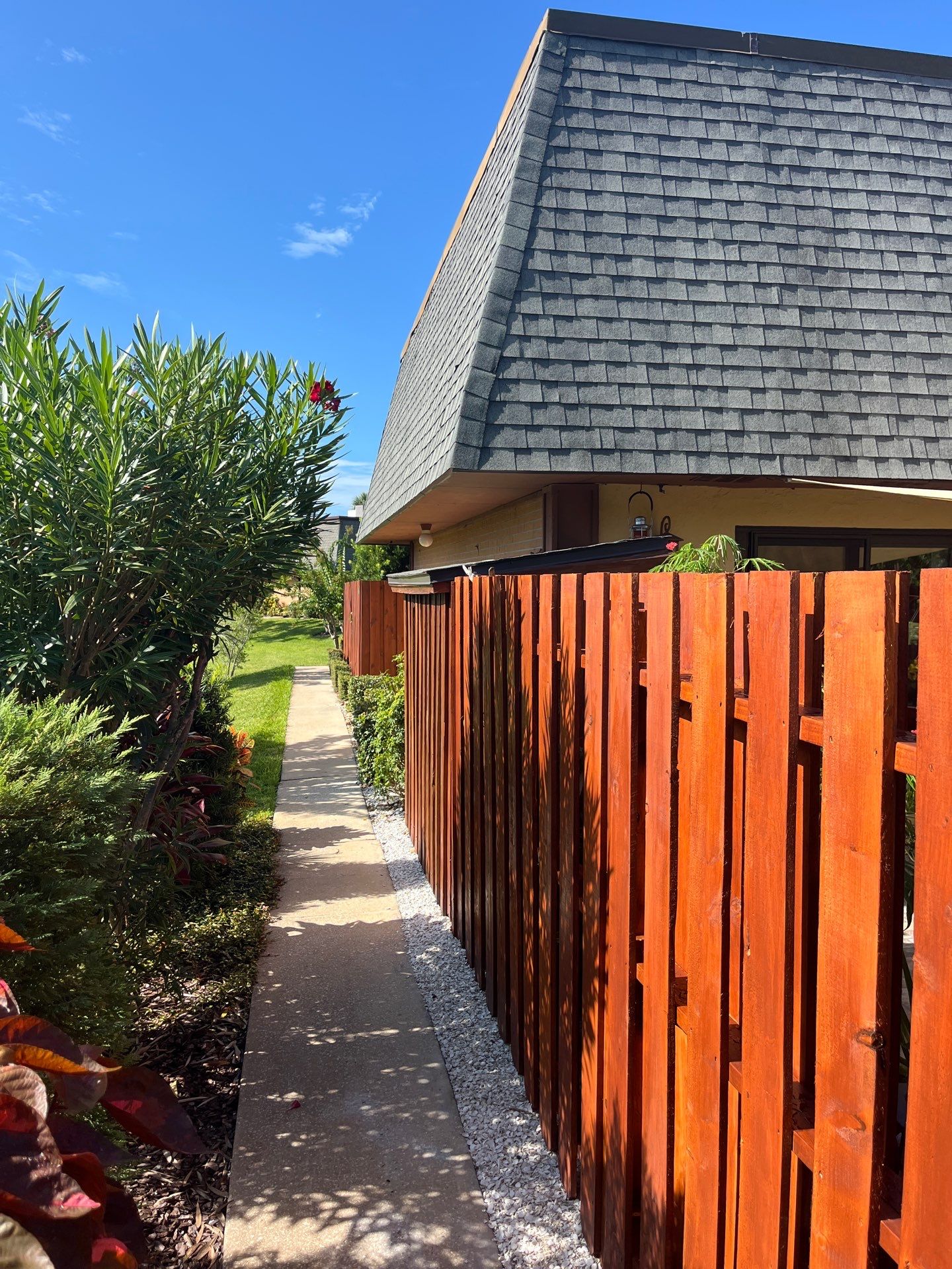 Ellis Roofing and sheet metal featured photo.