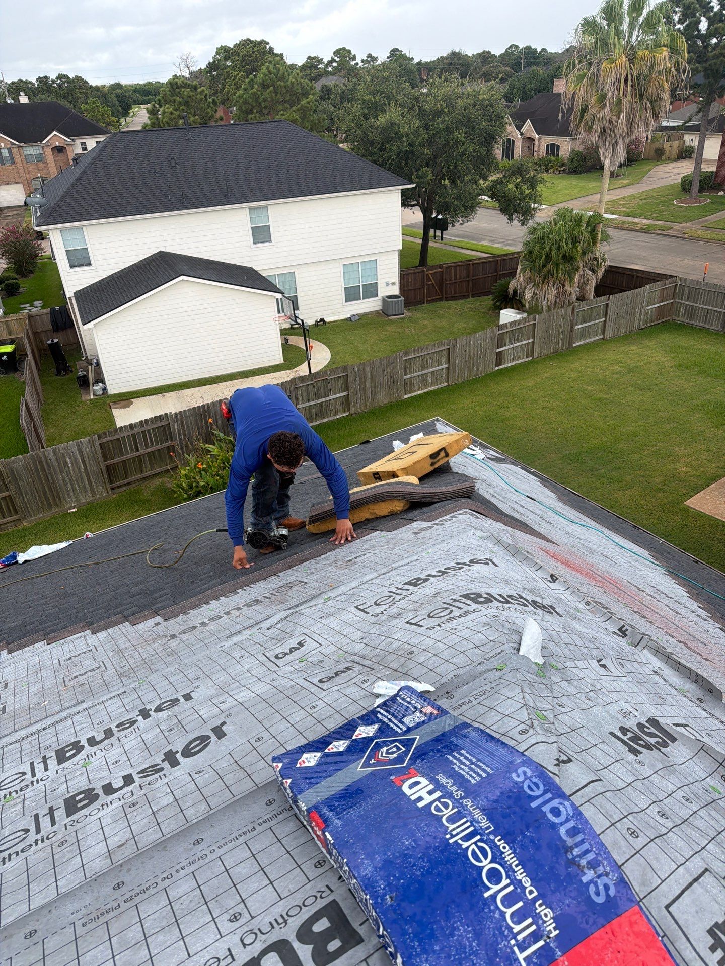 Roof Replacement in Sedona Creek, Missouri City TX by Roof Repair Company