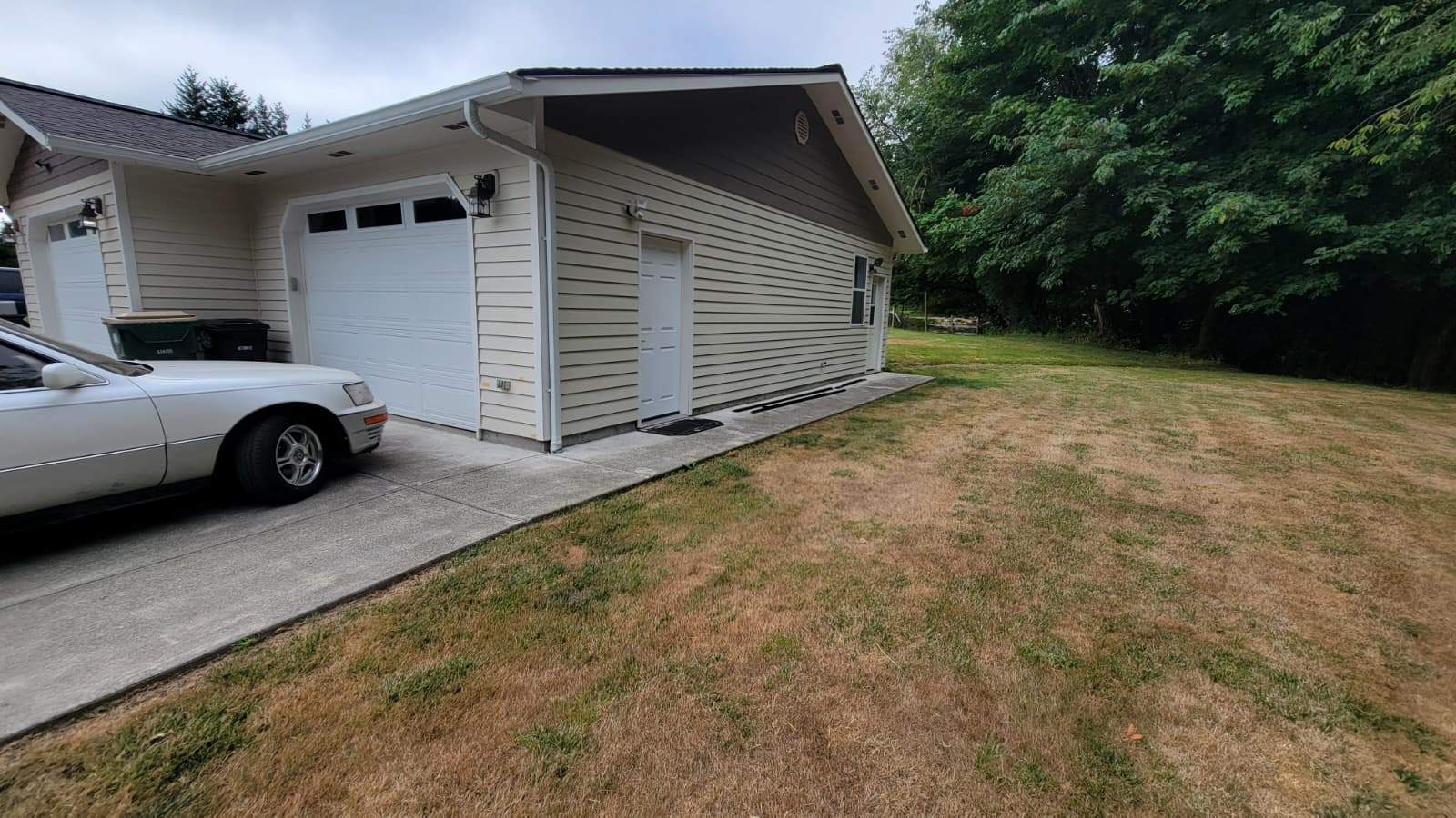 Oasis Underfoot: The Burj Inspired Vuba Transformation by Concrete Coating Experts Inc.