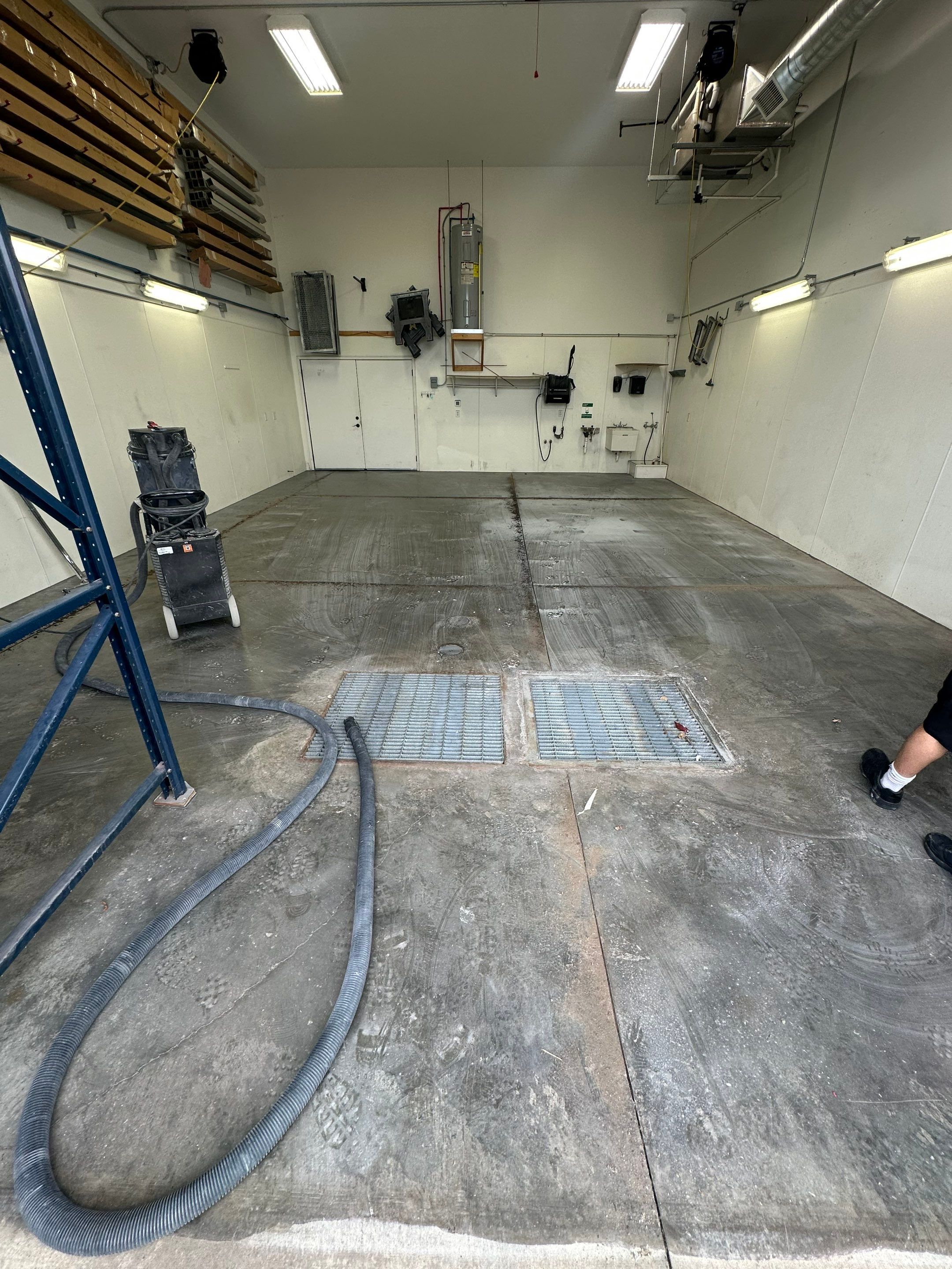 Commercial Grey Speckled Epoxy Floor Coating for Industrial Workshop by Select Painting, Coatings & Garage Cabinets