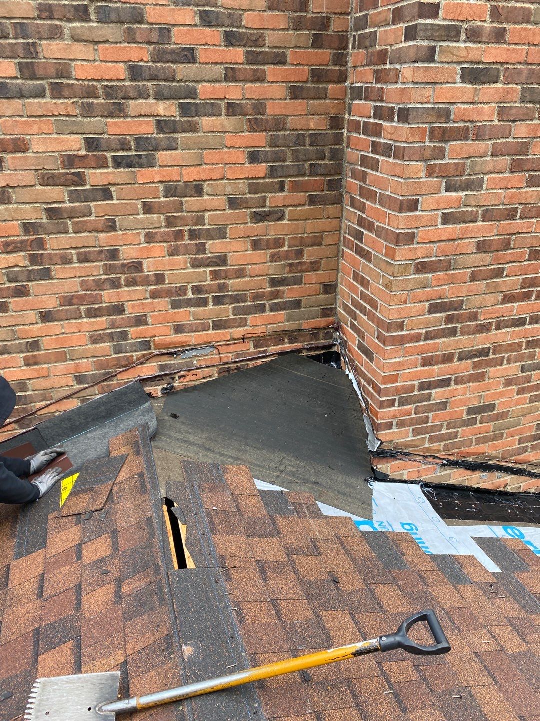 Roof Replacement using CertainTeed Landmark by 180 Contractors