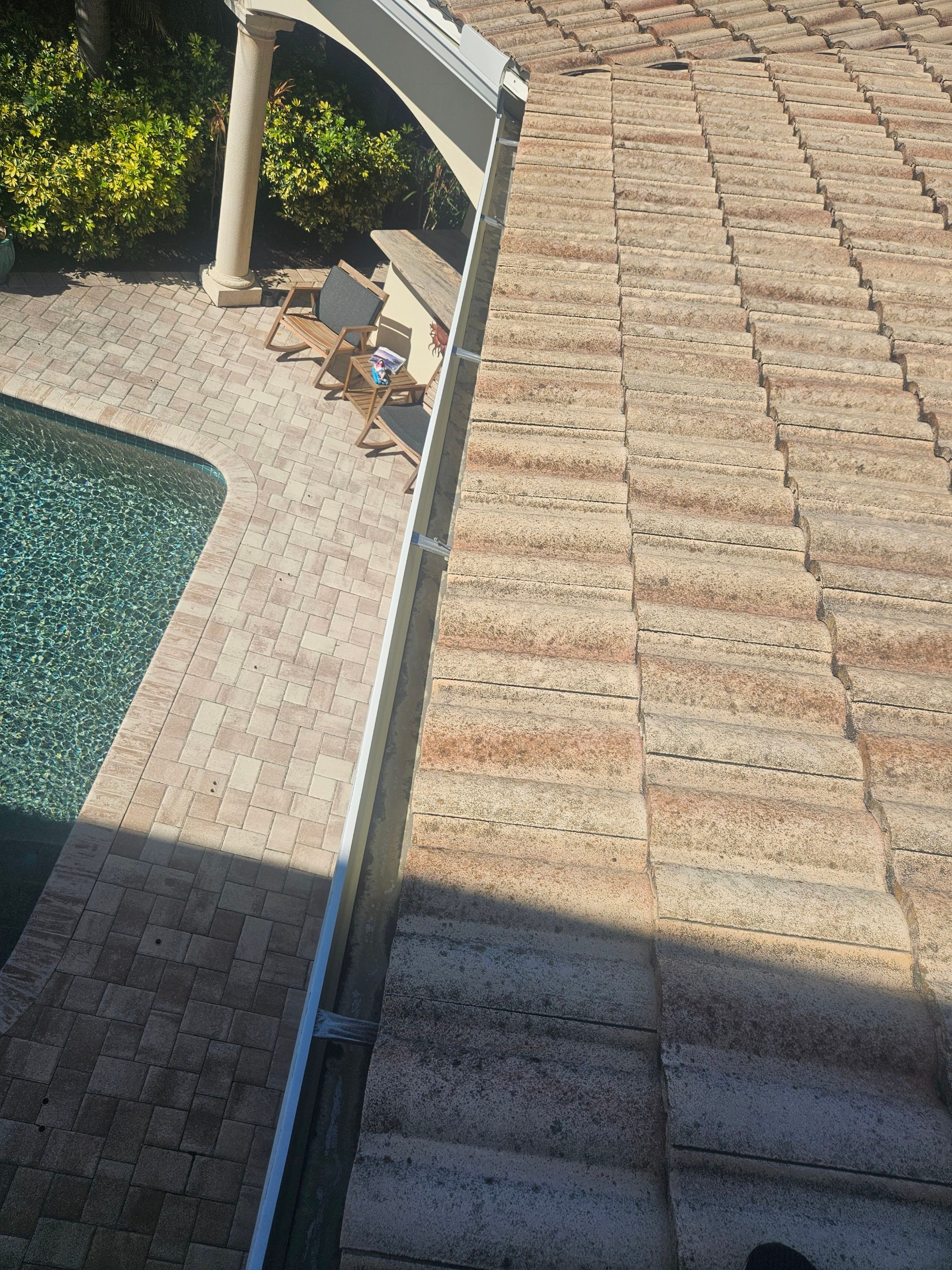 Gutter Cleaning in Sarasota FL by Gutter Professors