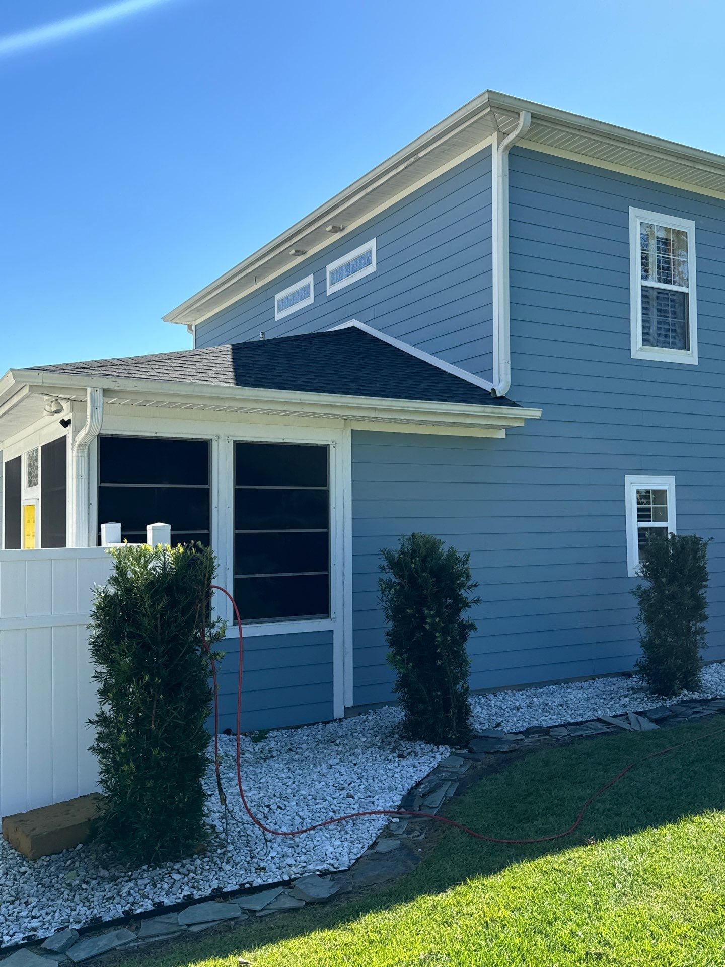 GAF HDZ - Charcoal by Linta Roofing Inc