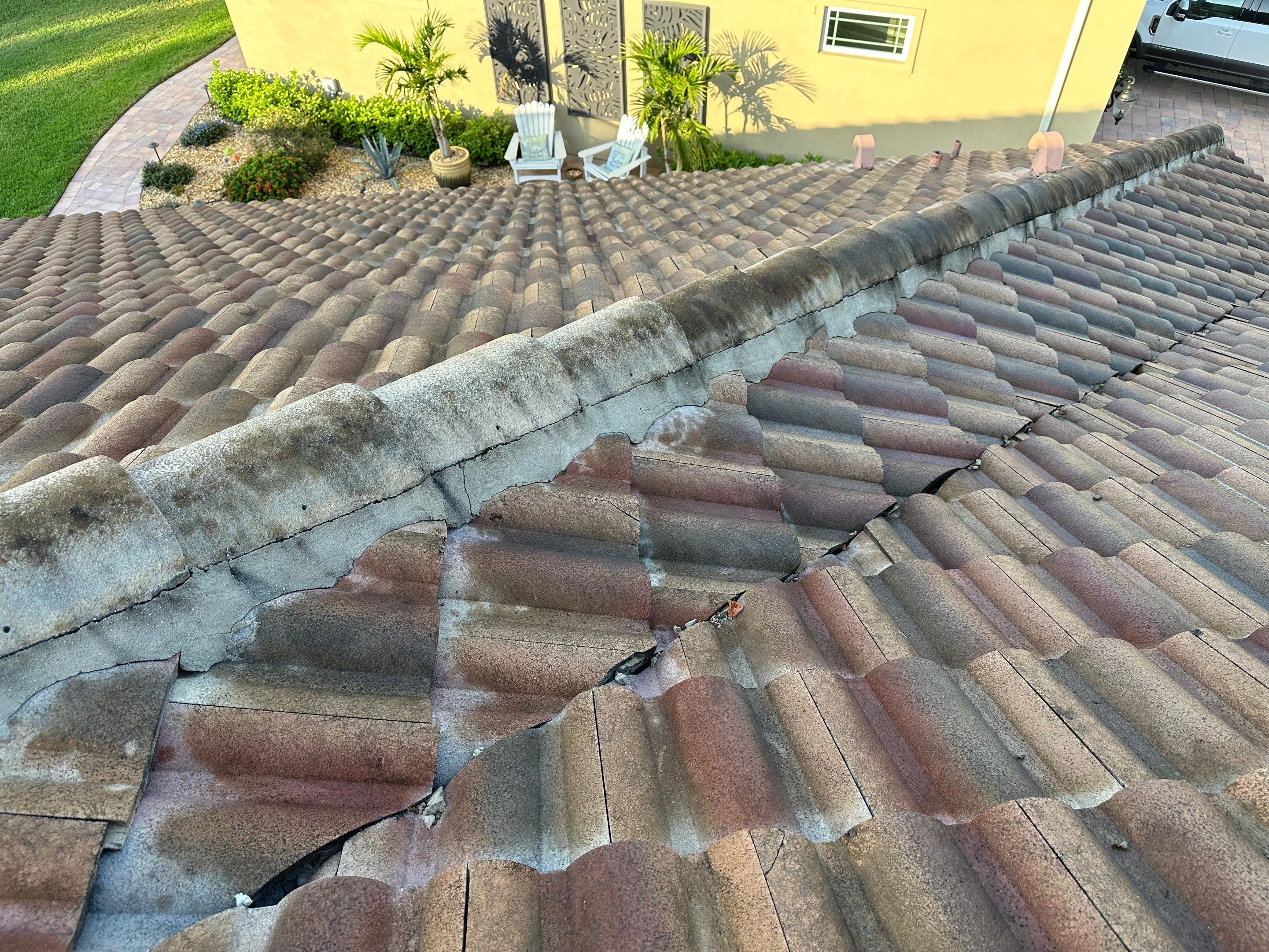Concrete Tile Roof Cleaning in Winding River Community, Bradenton, FL | Sunshine AquaWash by Sunshine AquaWash