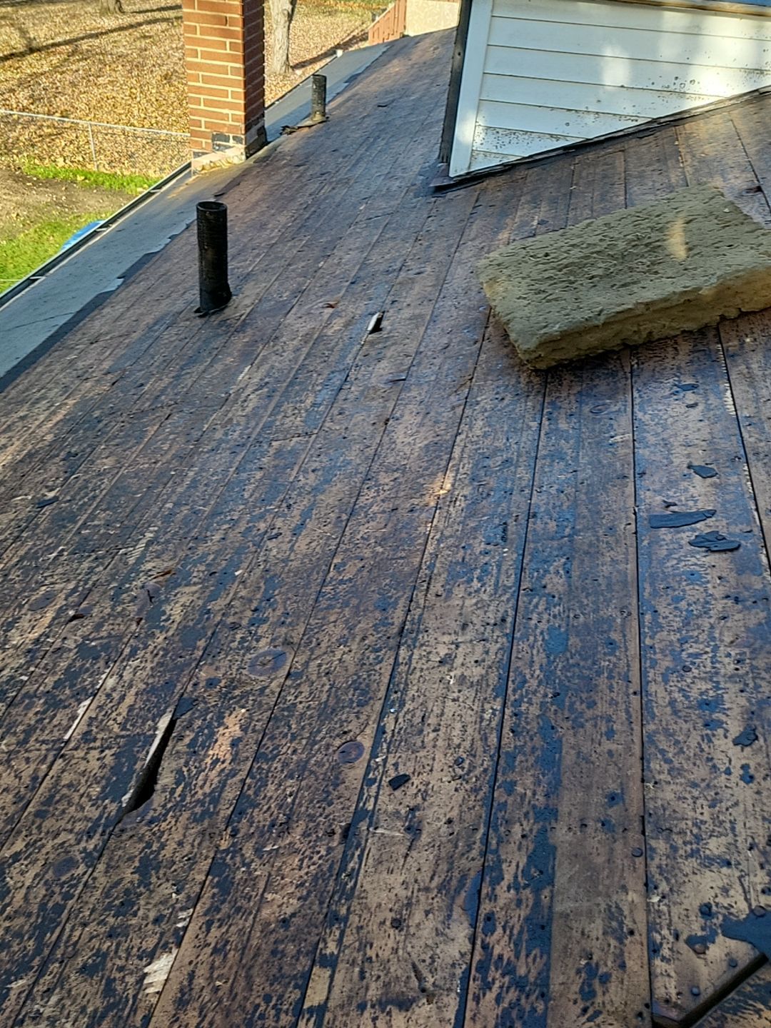 ATLAS PINNACLE COLOR: COASTAL GRANITE DRIP EDGE: TUXEDO GRAY by Eagle Eye Roofing