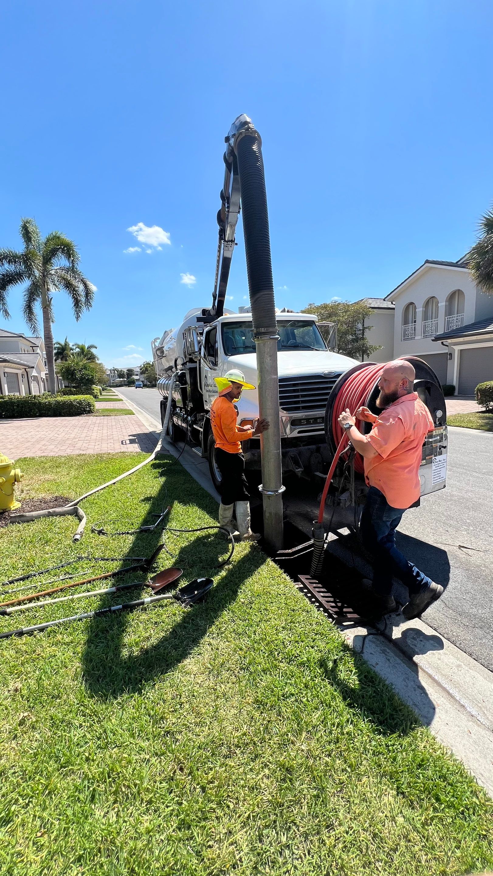 Estero Community Stormwater System Maintenance by APS Power & Water