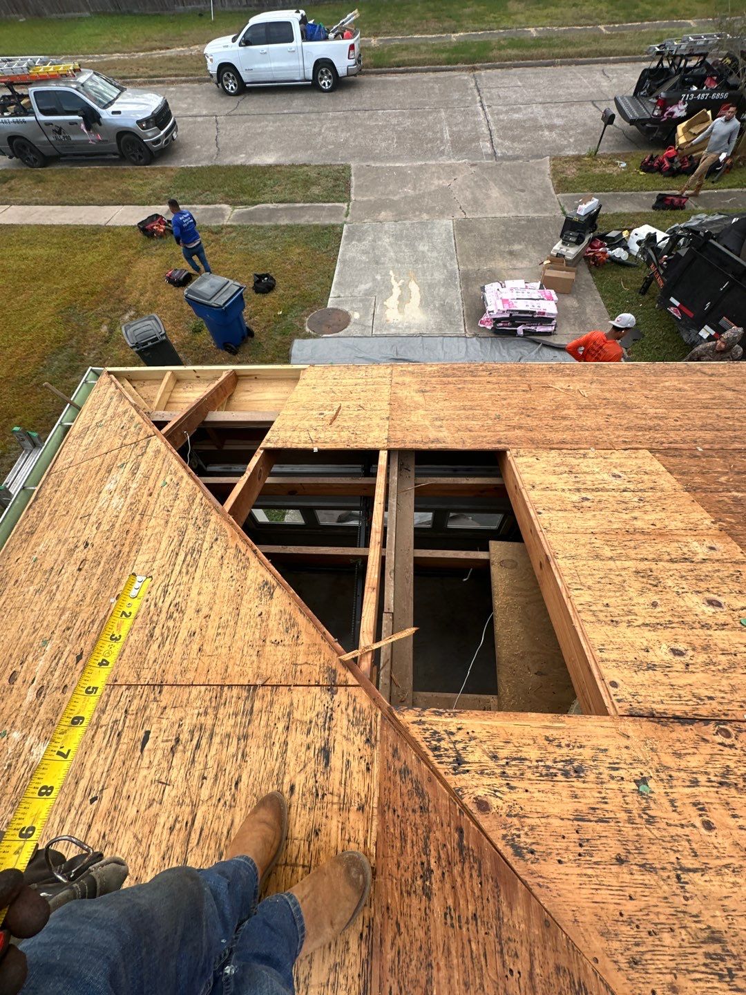 Residential Roofing Installation using Owen's Corning Duration (Lifetime) Shingles by Roof Repair Company