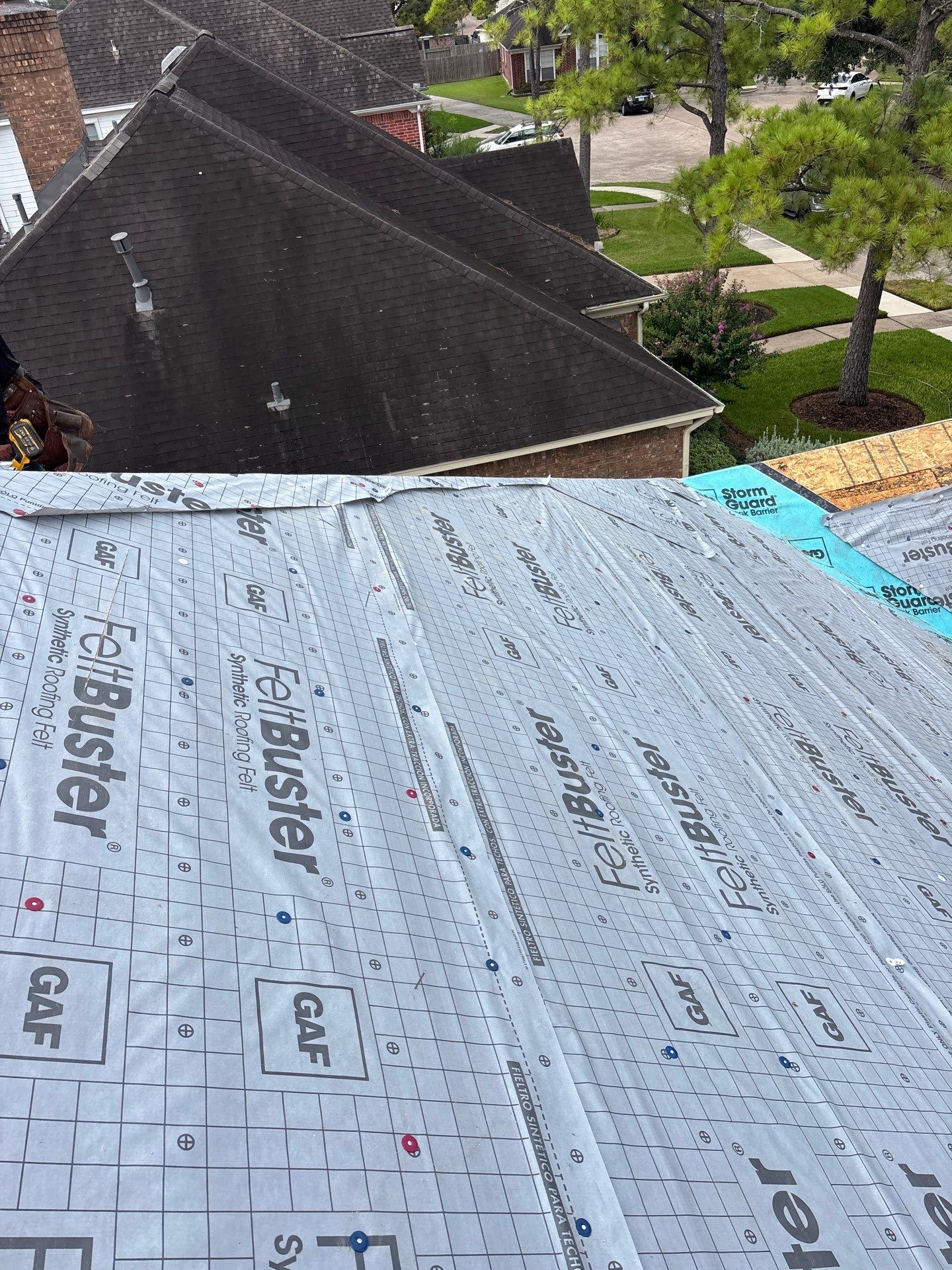 Roof Replacement Missouri City by Roof Repair Company