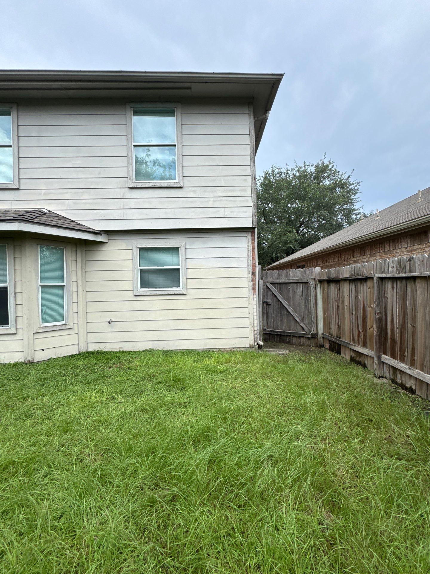 Roof Replacement Houston by Roof Repair Company