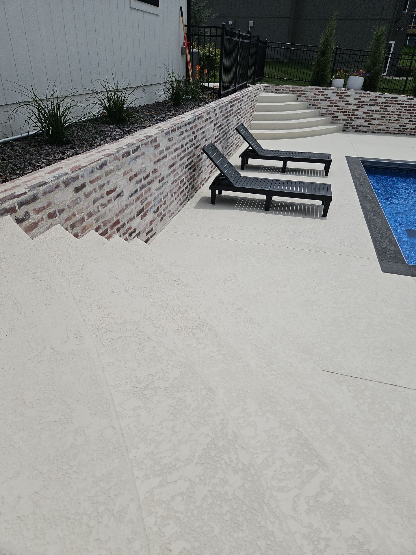 KCMO--Sundek Classic Texture Resurfacing--Bone White by Big Red Decorative Concrete, LLC