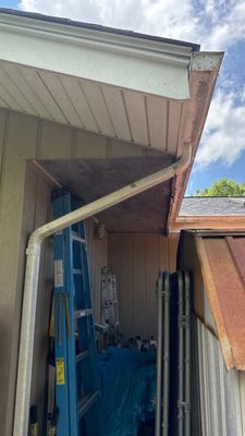 Turtle Shell gutter protection installation in Geneva, IL 60134, photograph 12