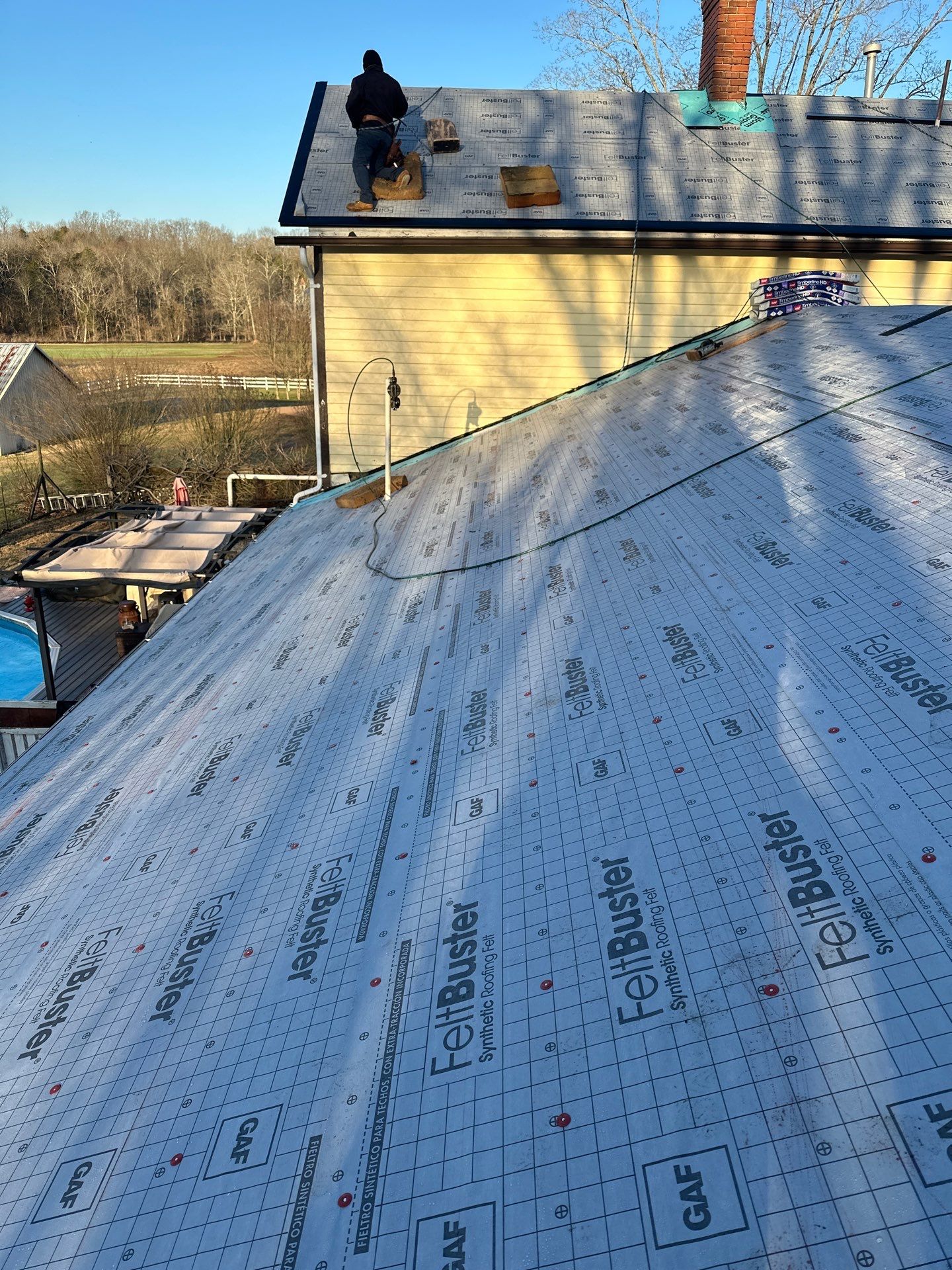 Residential Roofing Installation using GAF Timberline HDZ Harvest Blend in Nantucket Morning by Undersun Roofing 