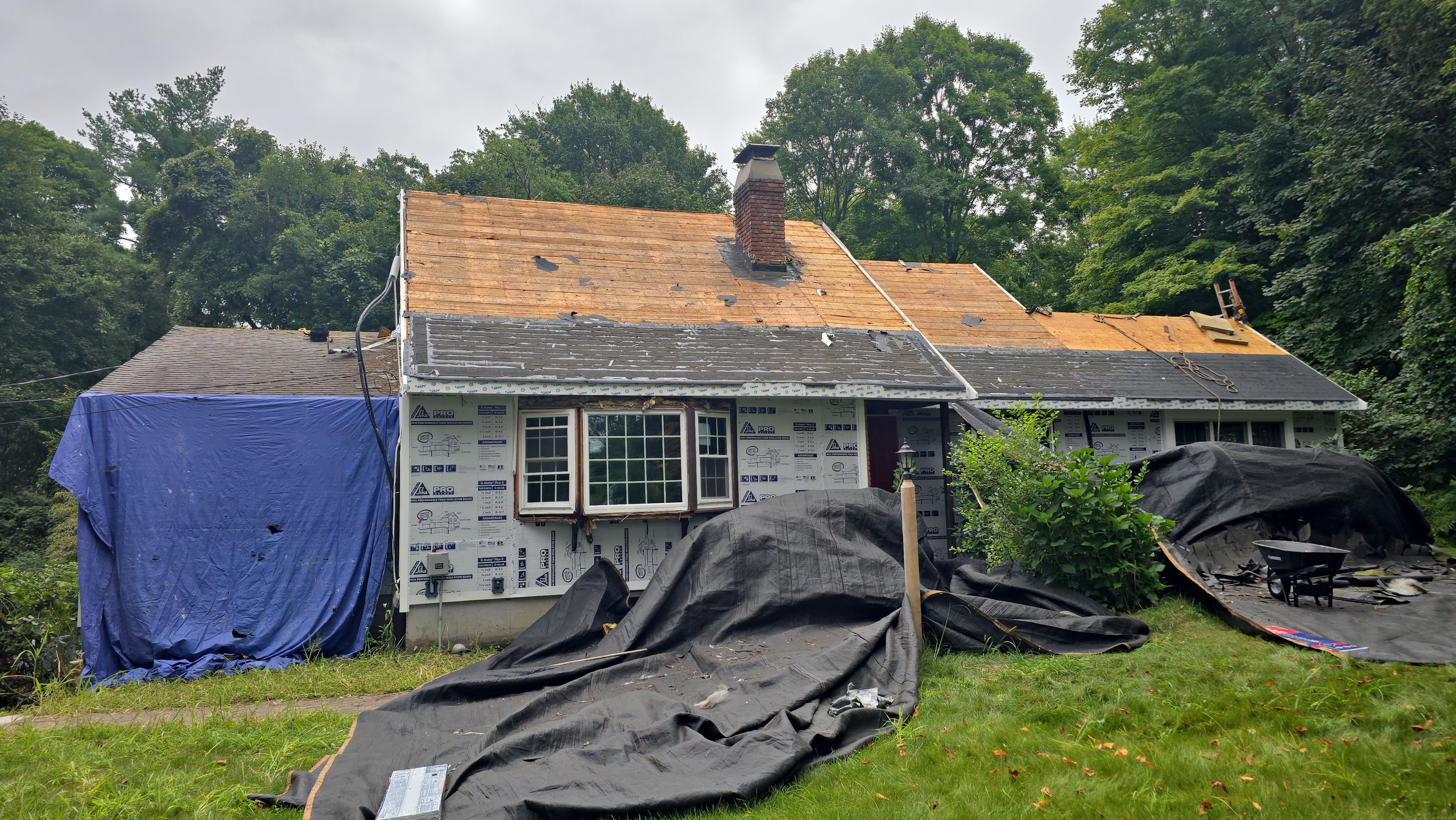 Complete exterior remodeling in Ashland, MA by UBrothers Construction