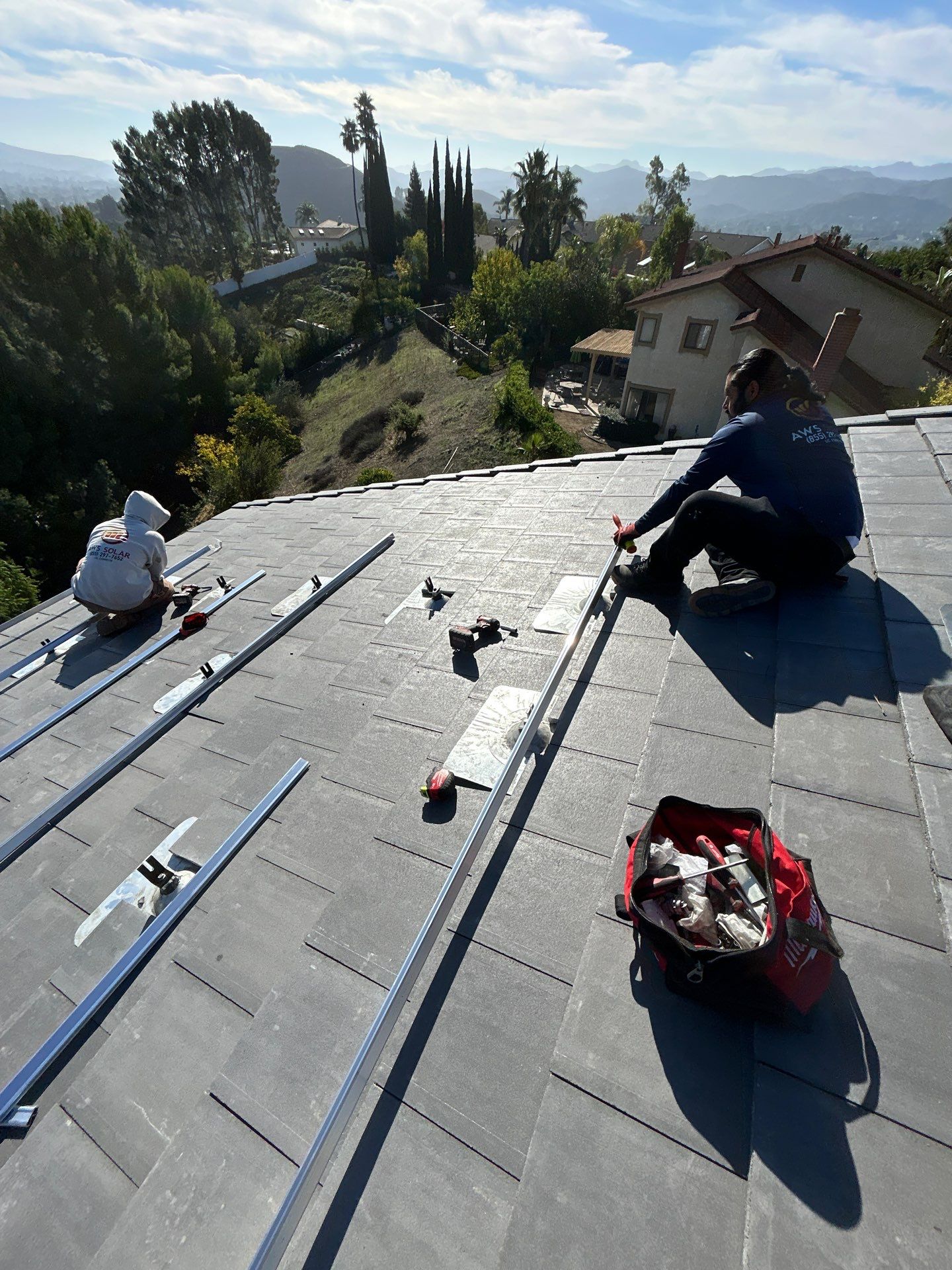 Thousand Oaks Residential Solar Array and Tesla Powerwall 3 Installation by AWS Solar