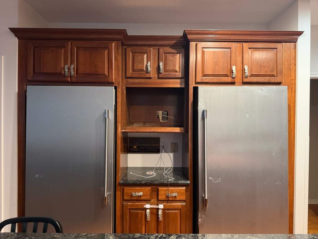 Custom Cabinet Refinishing in Bloomfield Hills by Top Shelf Painter