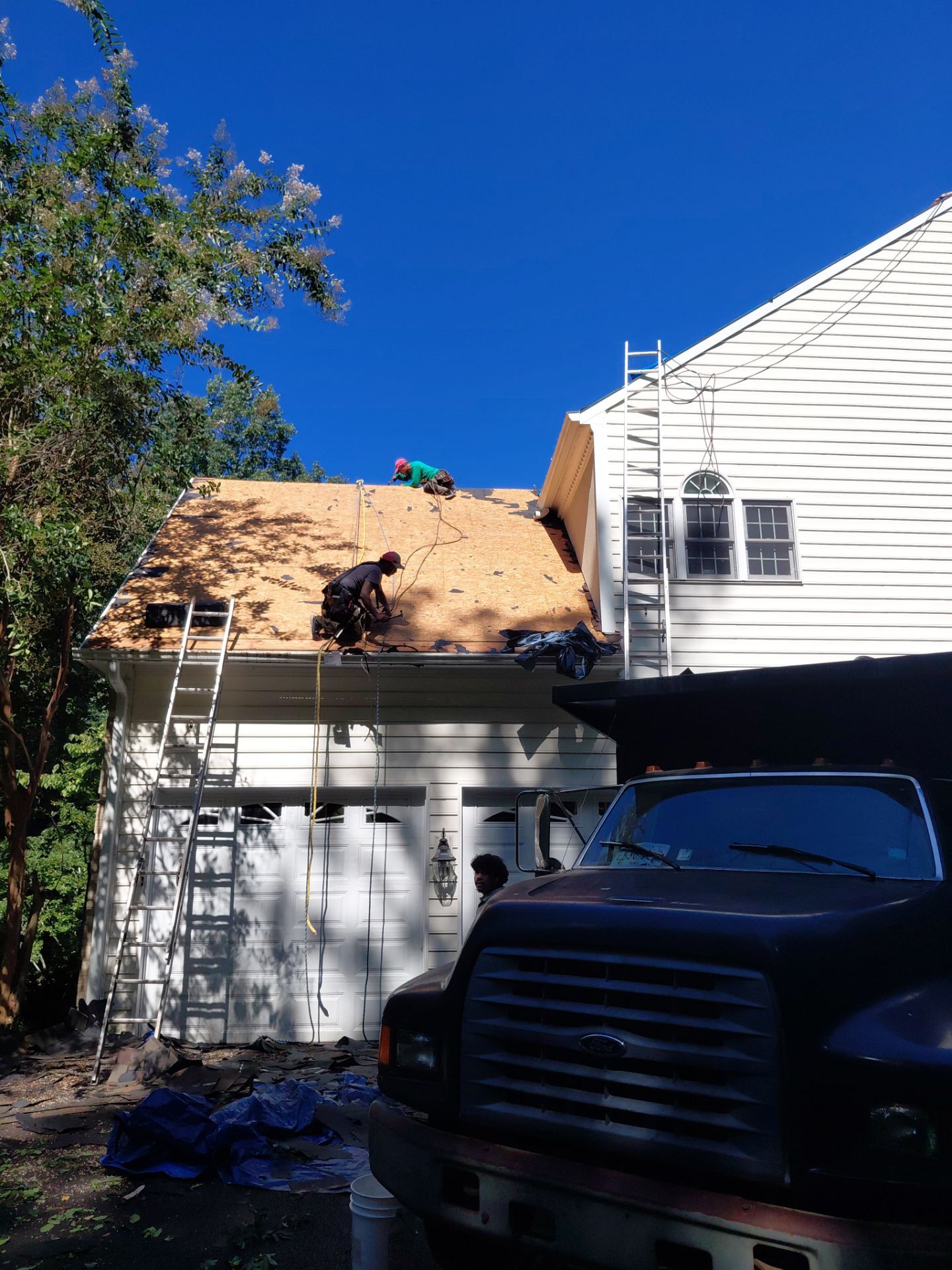 Fairfax station: Residential Roof with CertainTeed Landmark Pro in Max Def Shenandoah  by RM Banning, Inc.