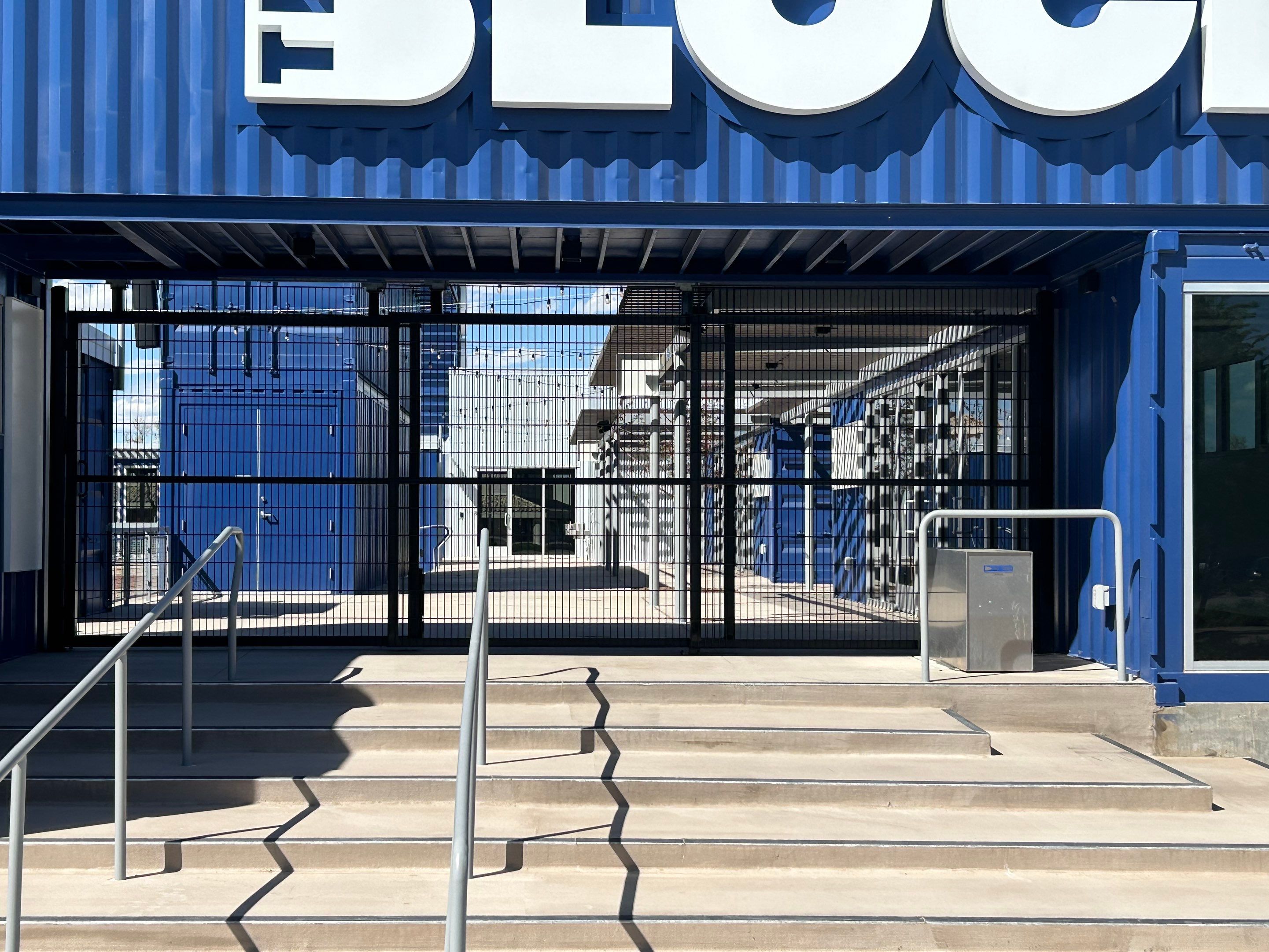 Light Commercial using 8' DM Classic by Valley Fence Company