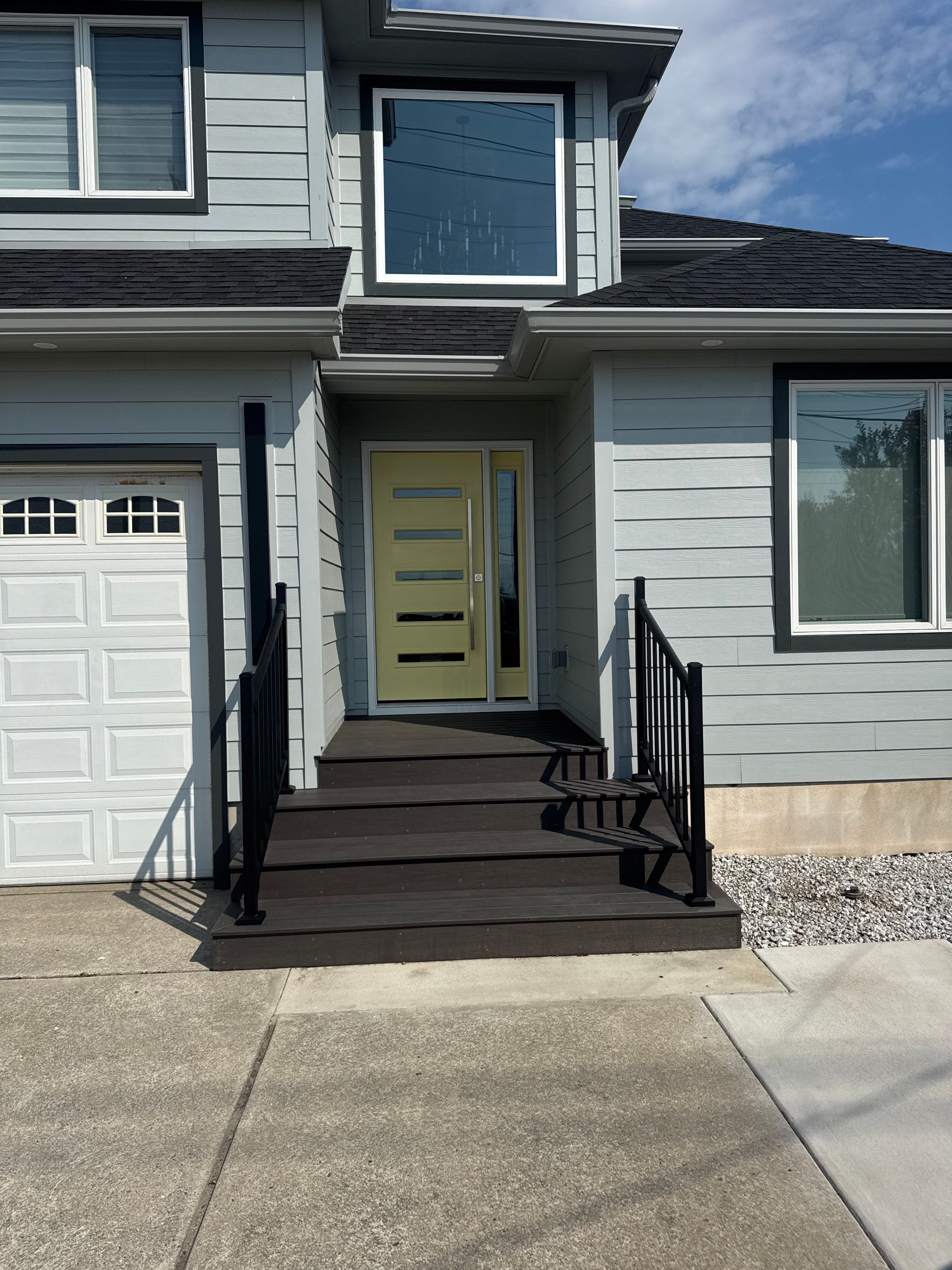 Brigantine Beach: Roof, Siding & Windows Remodel by Five Star Contractors