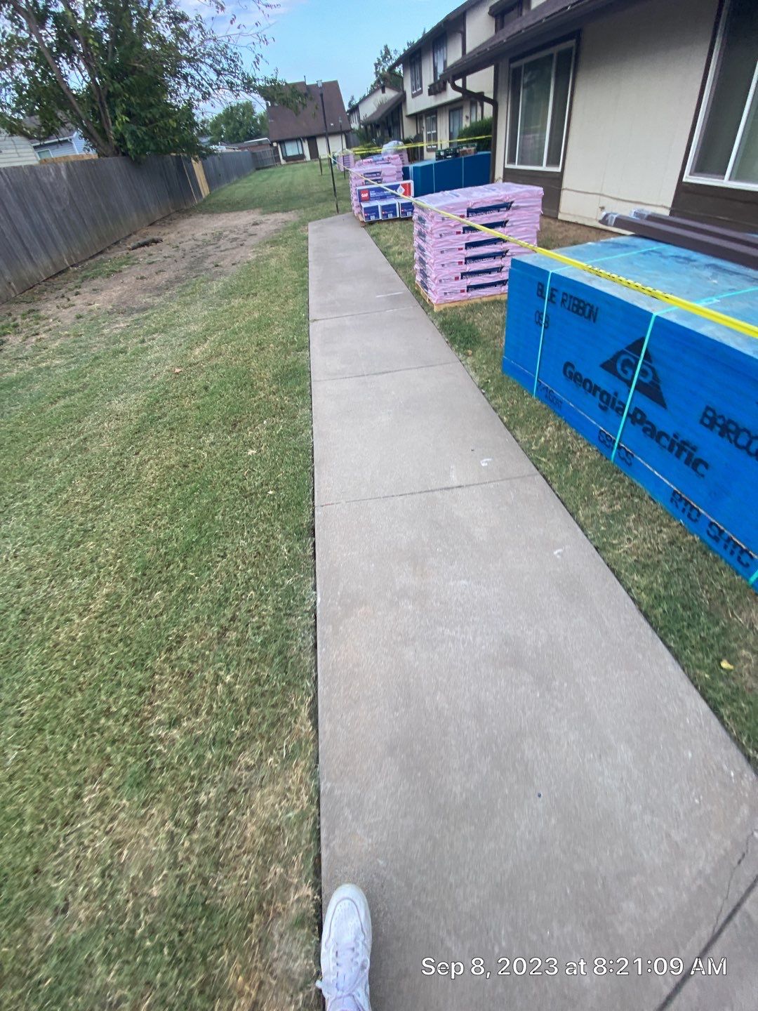 Shingle Project in Tulsa by Decor Roofing & Restoration