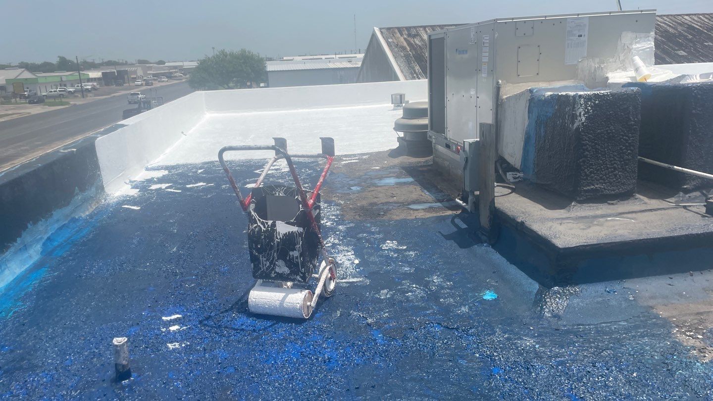 Dirty leaking Gravel Roof by Bayfront Roofing and Construction