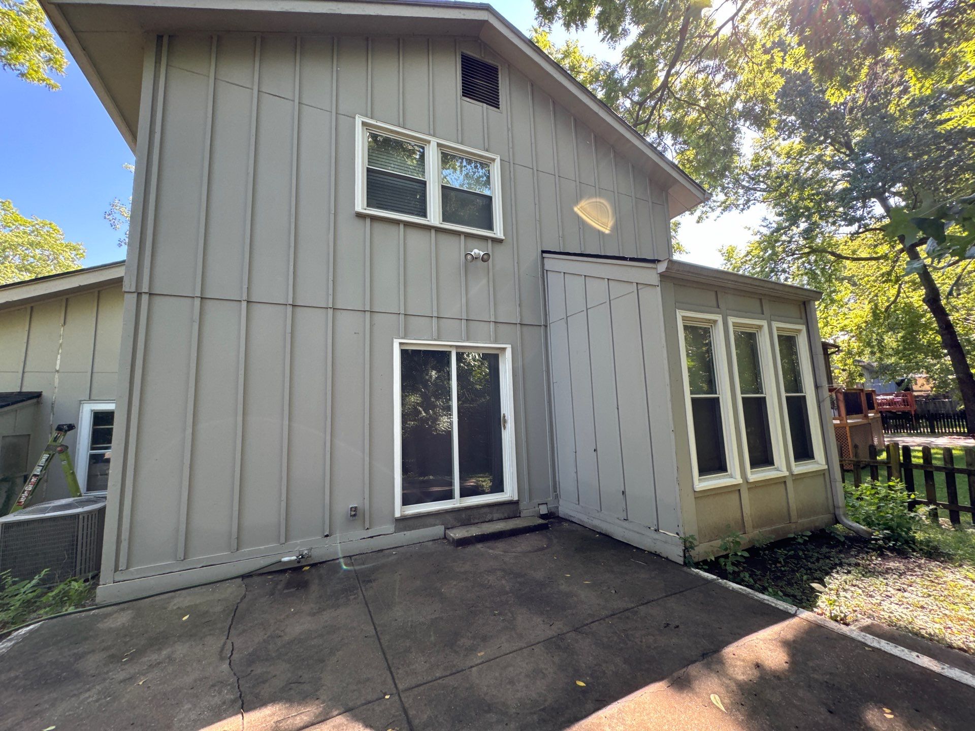 BYE BYE Wood Shakes by EEC Windows, Siding & Roofing