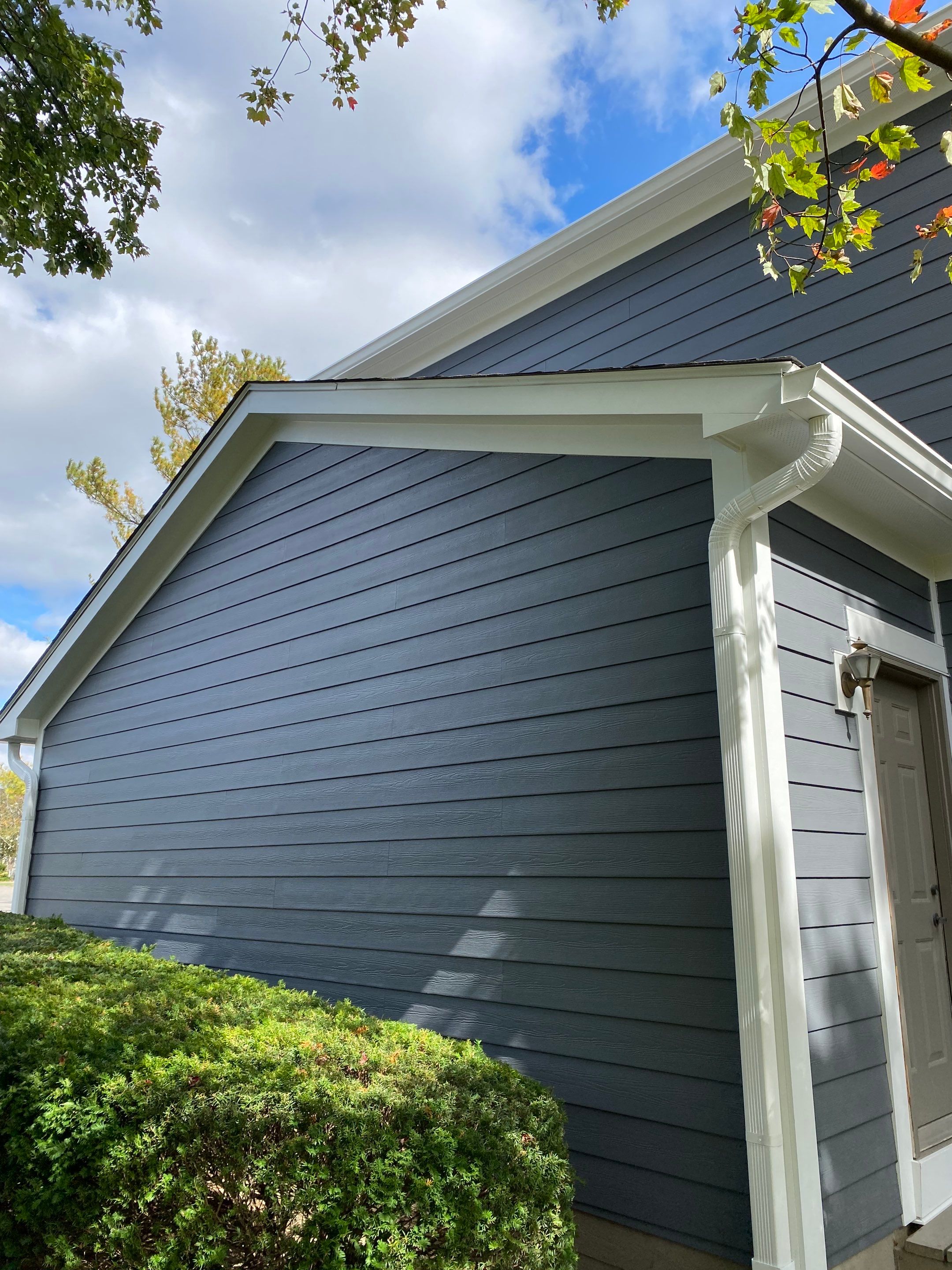 Siding Installation using James Hardie Fiber Cement Lap Siding by Best Exteriors Inc