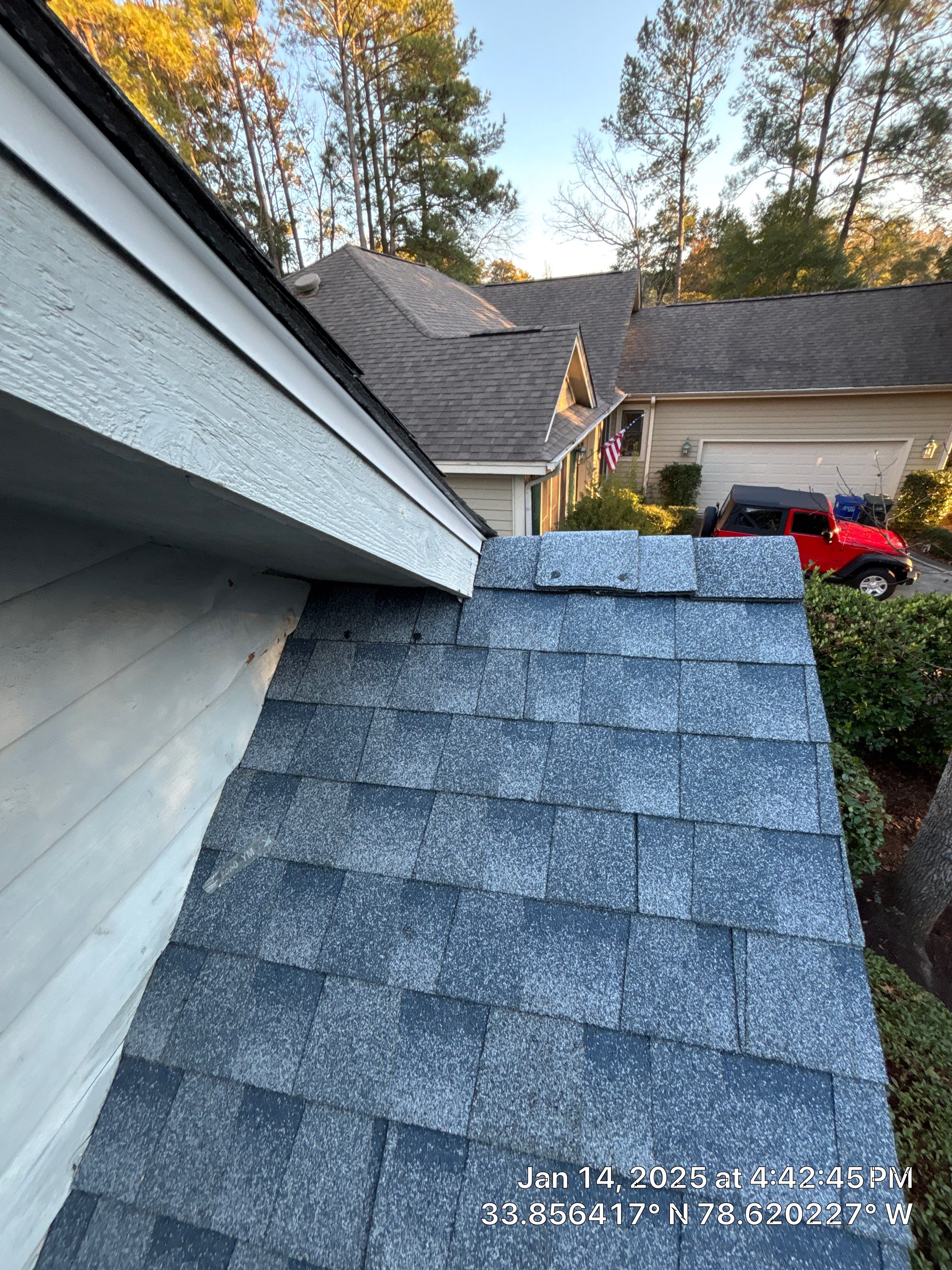 GAF HDZ - Biscayne Blue by Linta Roofing