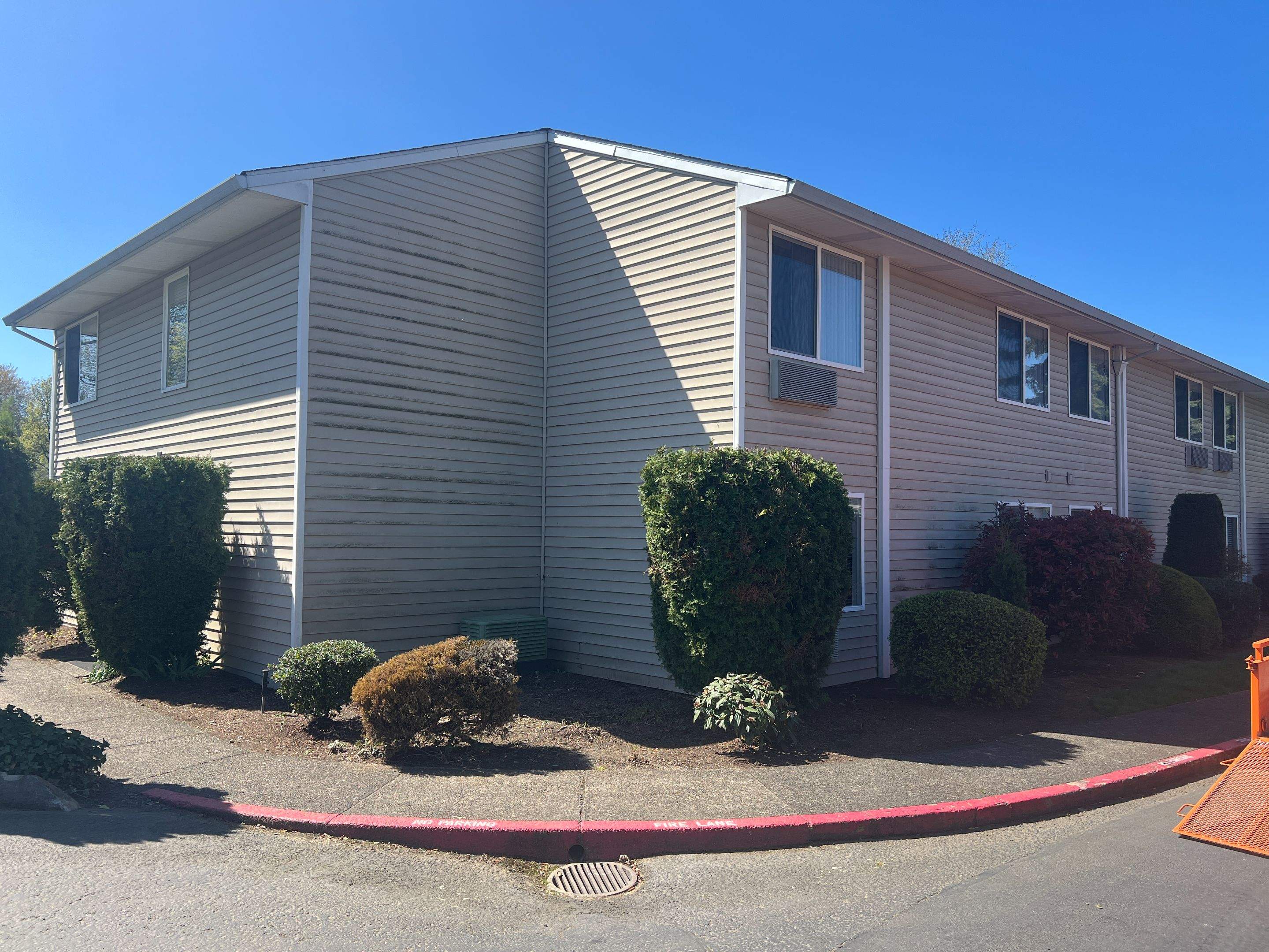 Edgewood Senior Living - SIDING & WINDOWS