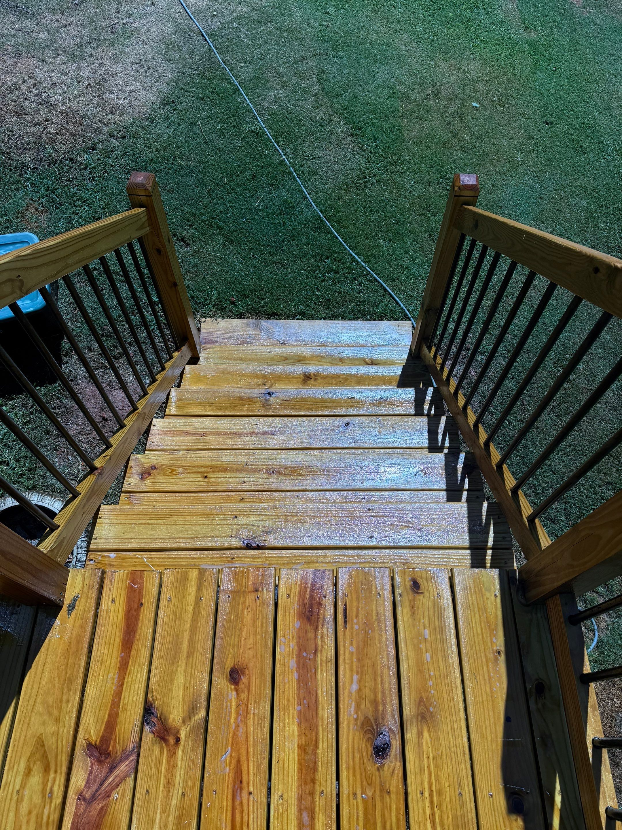 Wood Deck using Wood Sealant by DuraSeal