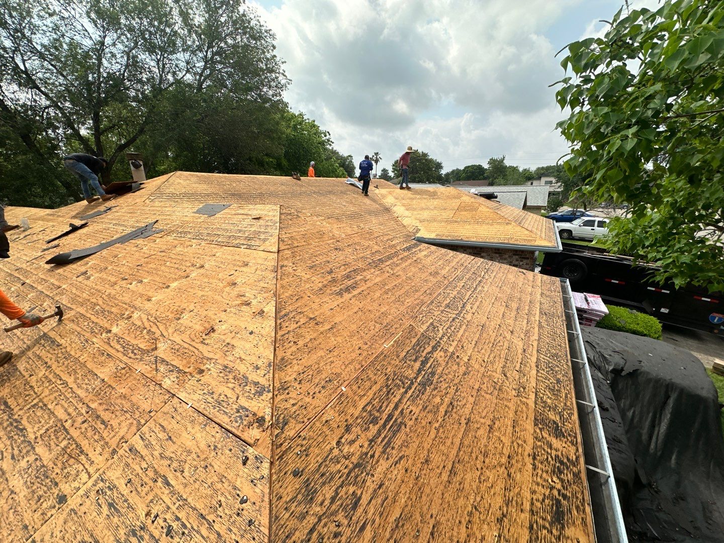 Residential Roofing Installation using Owen's Corning Duration (Lifetime) Shingles by Roof Repair Company